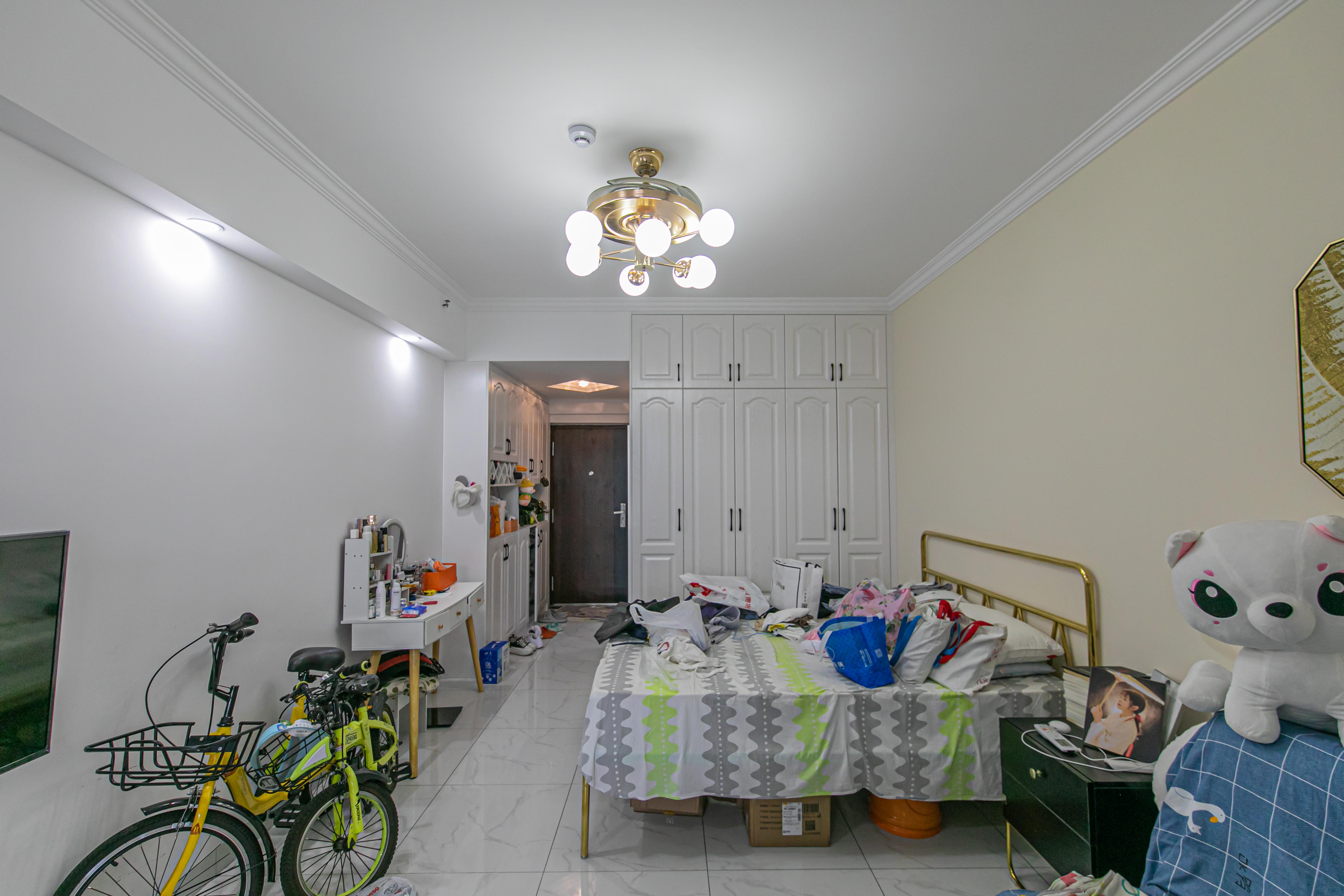 国泰九龙湾  1室1厅1卫    26.8万 国泰九龙湾  1室1厅1卫    26.8万客厅