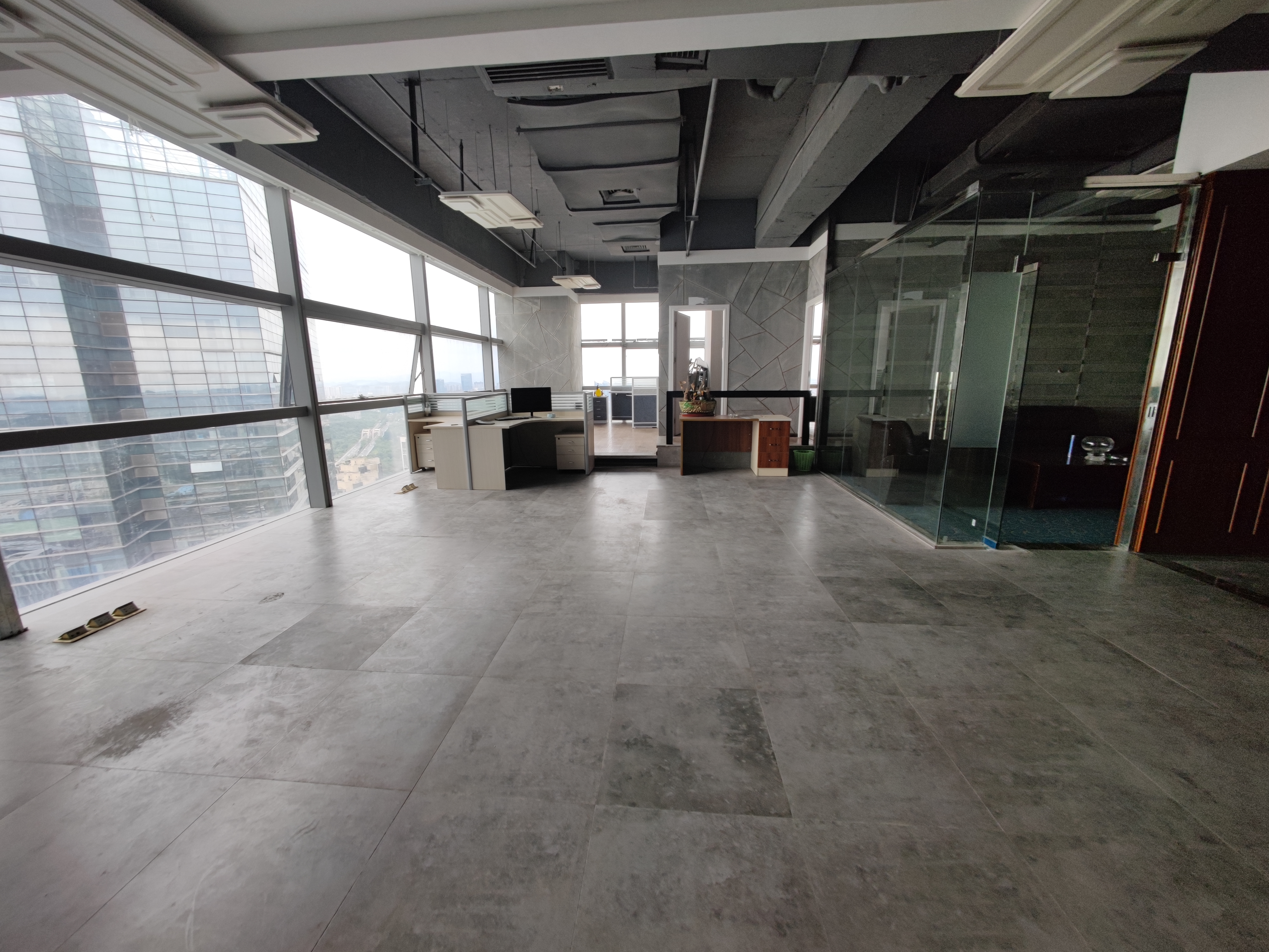 金融101大厦（会展城101大厦）  0室0厅0卫   12000.00元/月室内图1