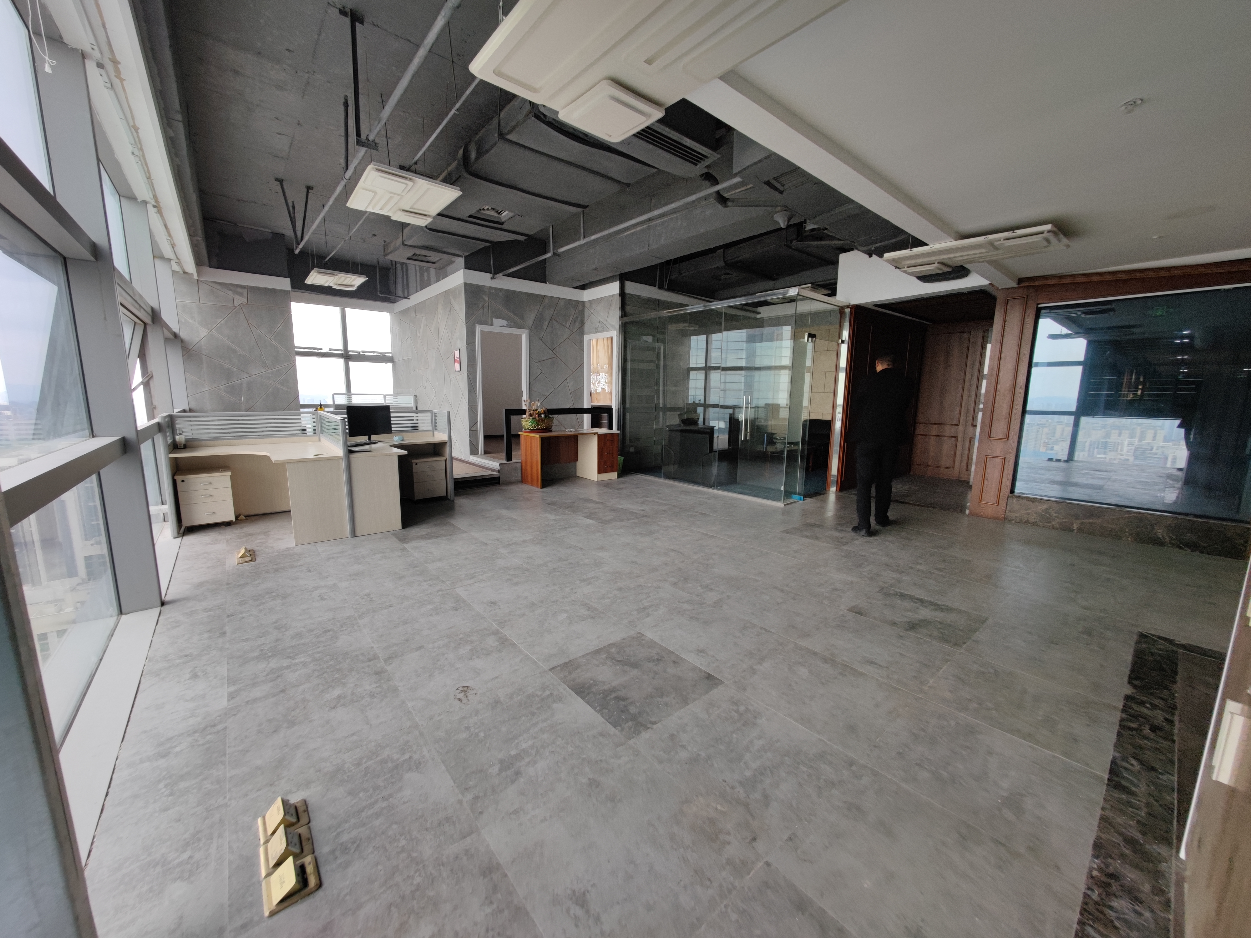 金融101大厦（会展城101大厦）  0室0厅0卫   12000.00元/月室内图