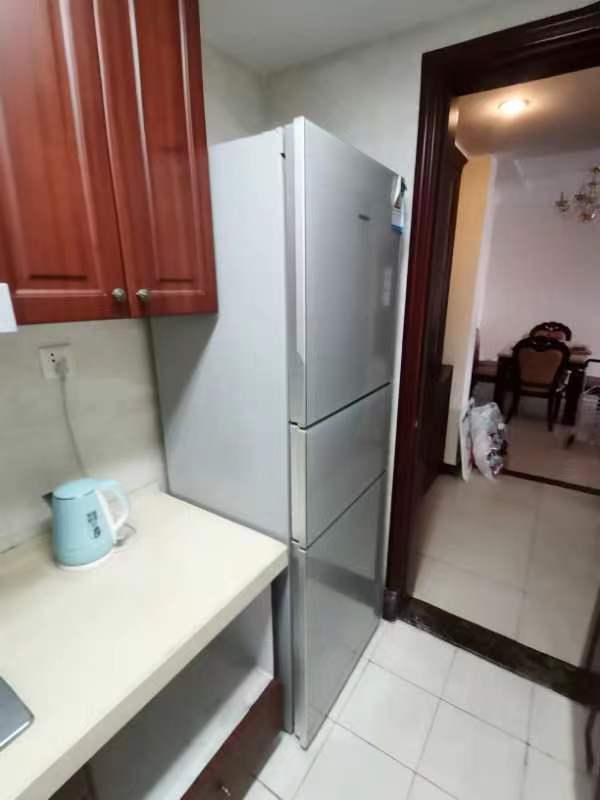 恒大名都  3室2厅1卫   3000.00元/月室内图