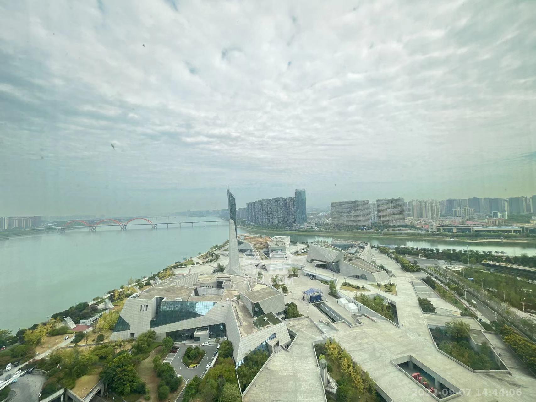 北辰时代广场  3室2厅1卫   20000.00元/月室内图