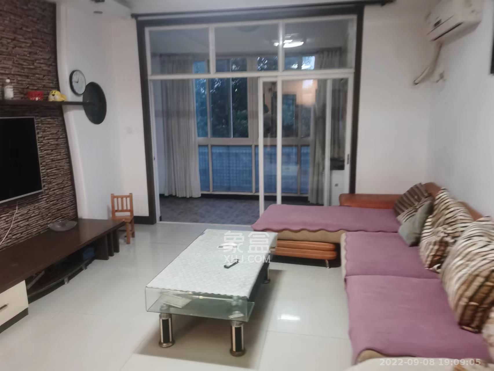 山水人家一二期 2室2厅1卫 1700.0元/月 山水人家一二期 2室2厅1卫 1700.0元/月室内图