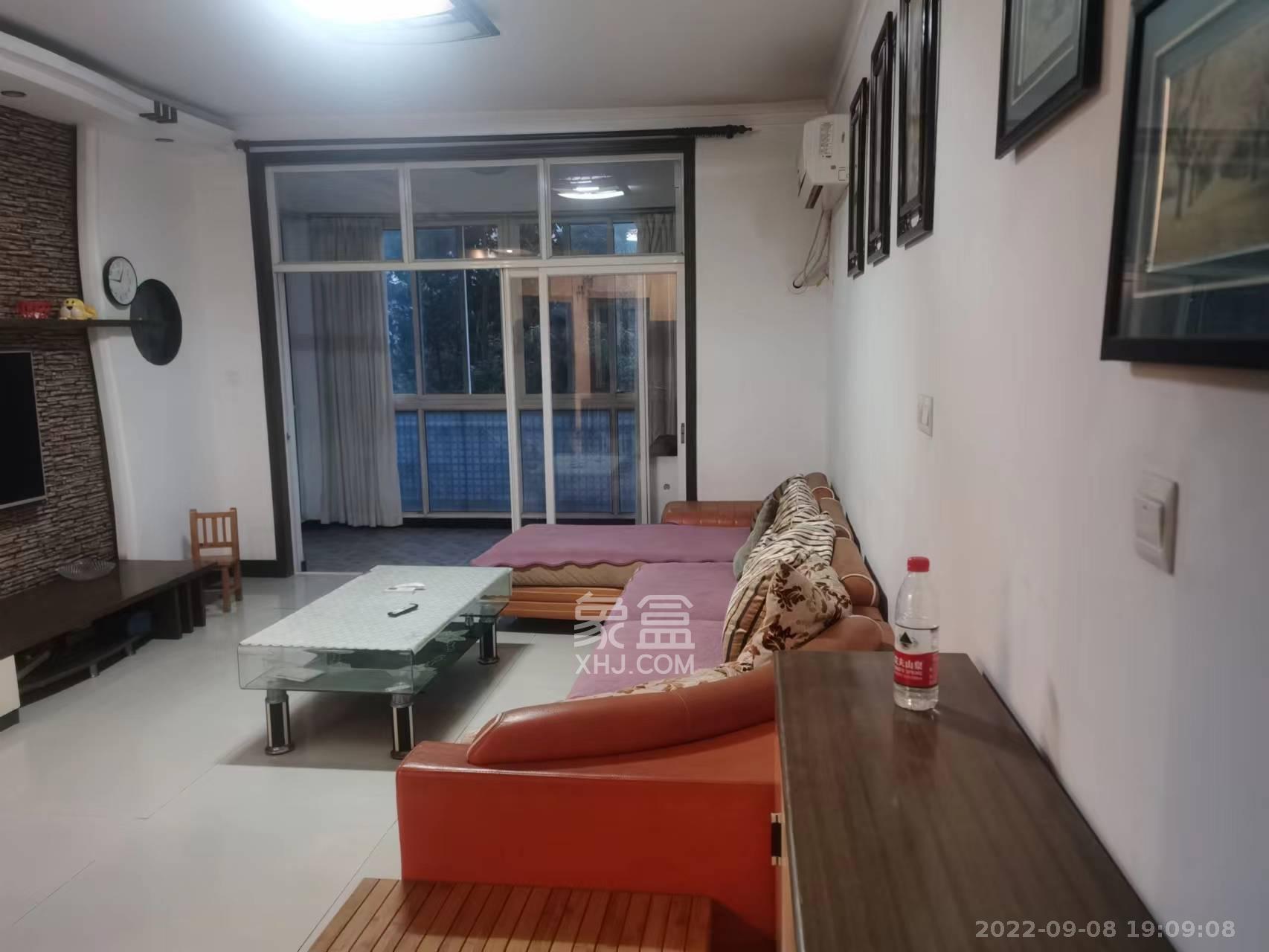 山水人家一二期 2室2厅1卫 1700.0元/月 山水人家一二期 2室2厅1卫 1700.0元/月室内图