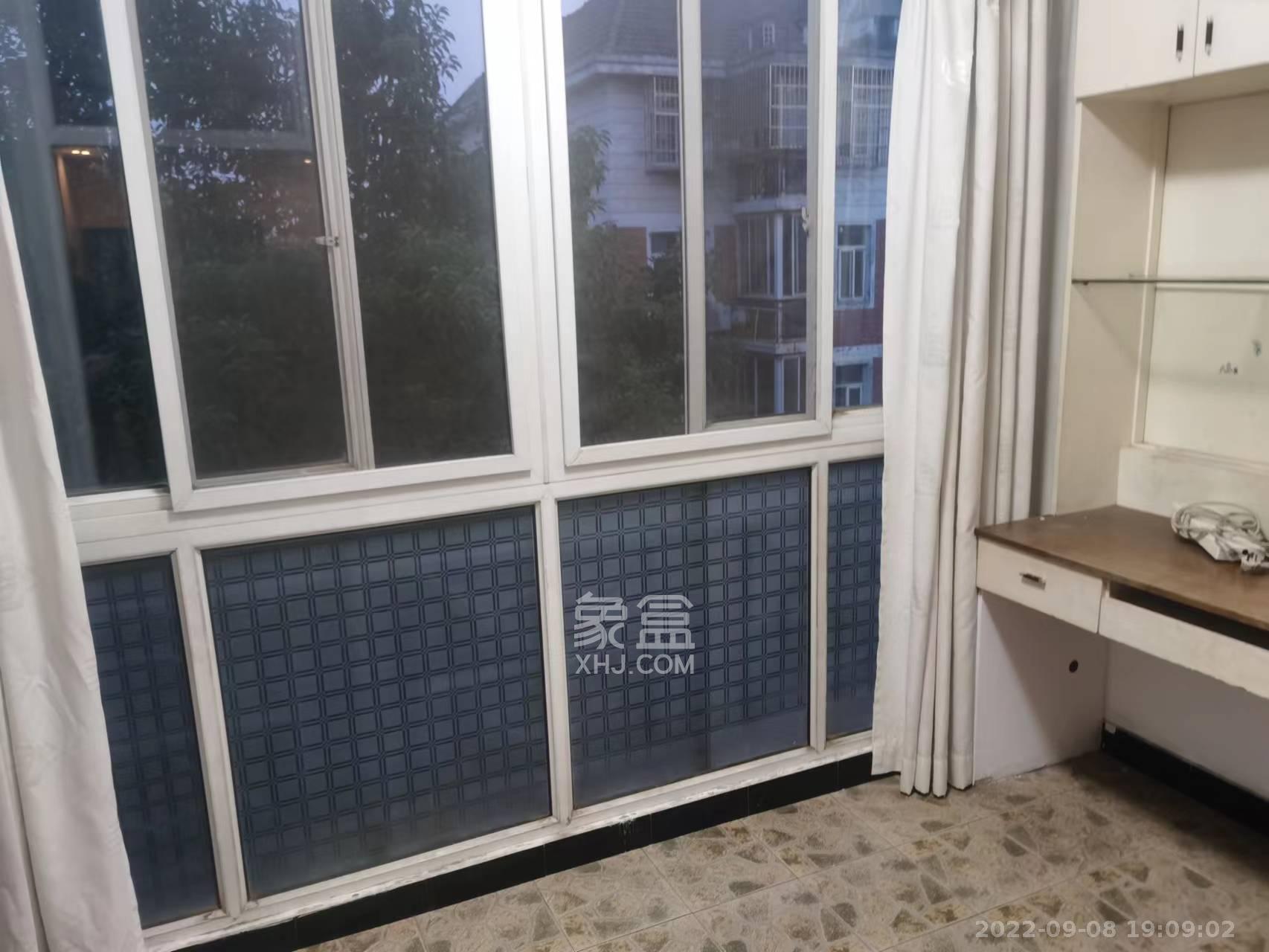 山水人家一二期 2室2厅1卫 1700.0元/月 山水人家一二期 2室2厅1卫 1700.0元/月室内图