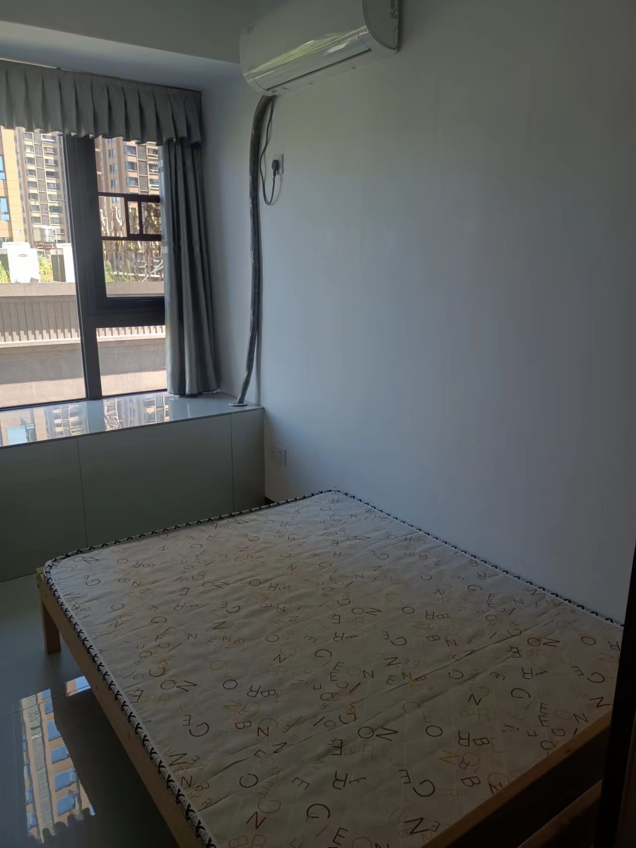 东成樽品首尔  1室1厅1卫   2000.00元/月室内图