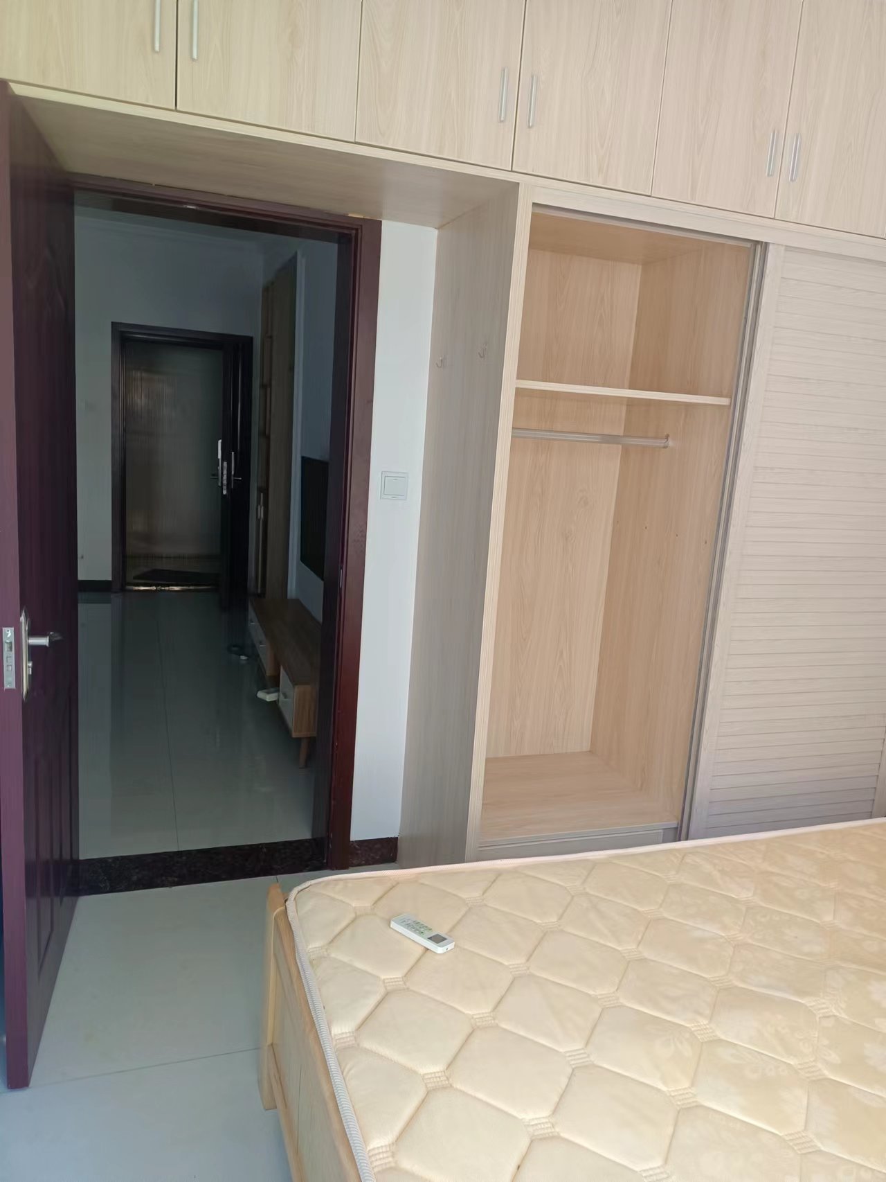 东成樽品首尔  1室1厅1卫   2000.00元/月室内图