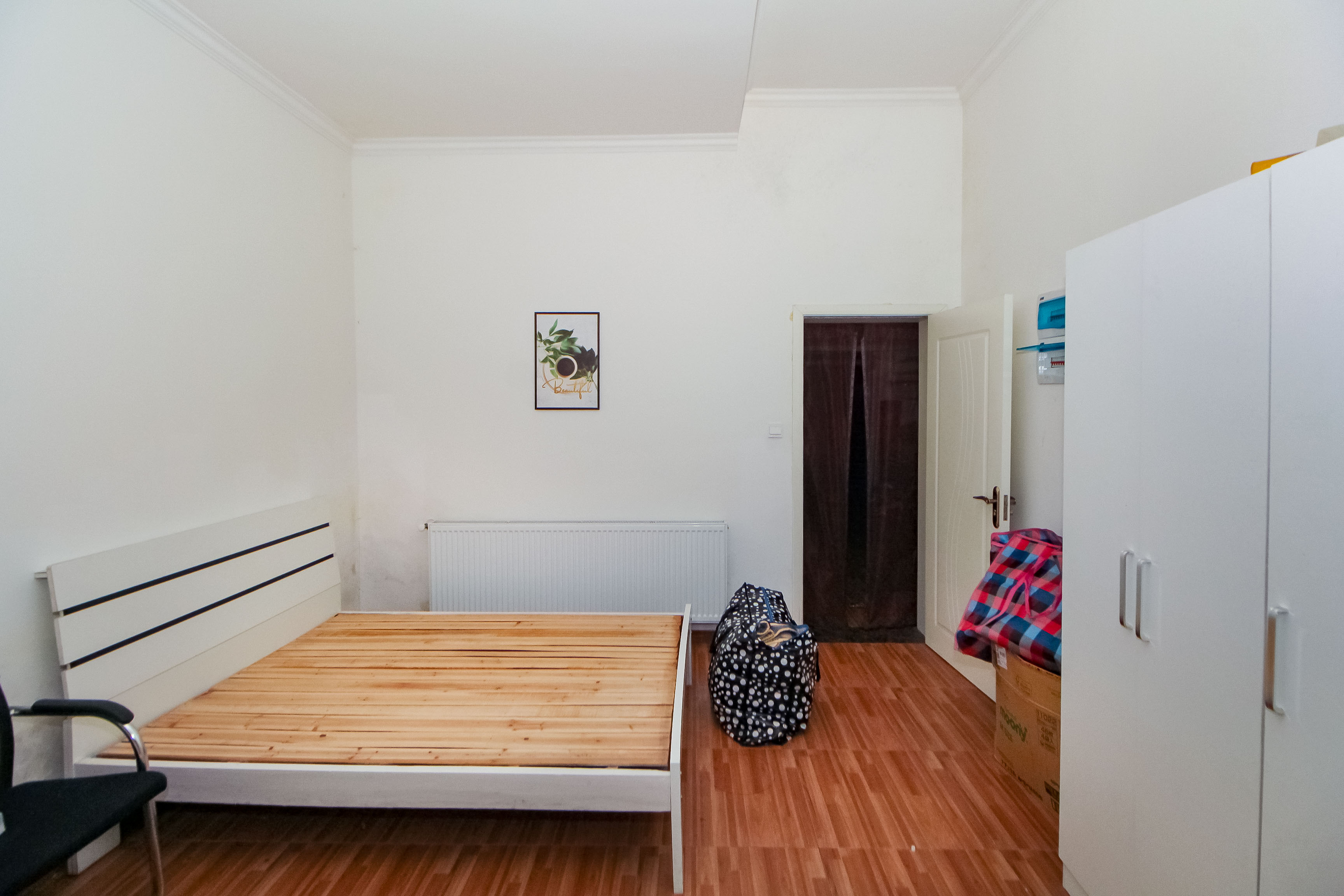 麓山恋迪亚溪谷  6室3厅4卫    455.0万卧室