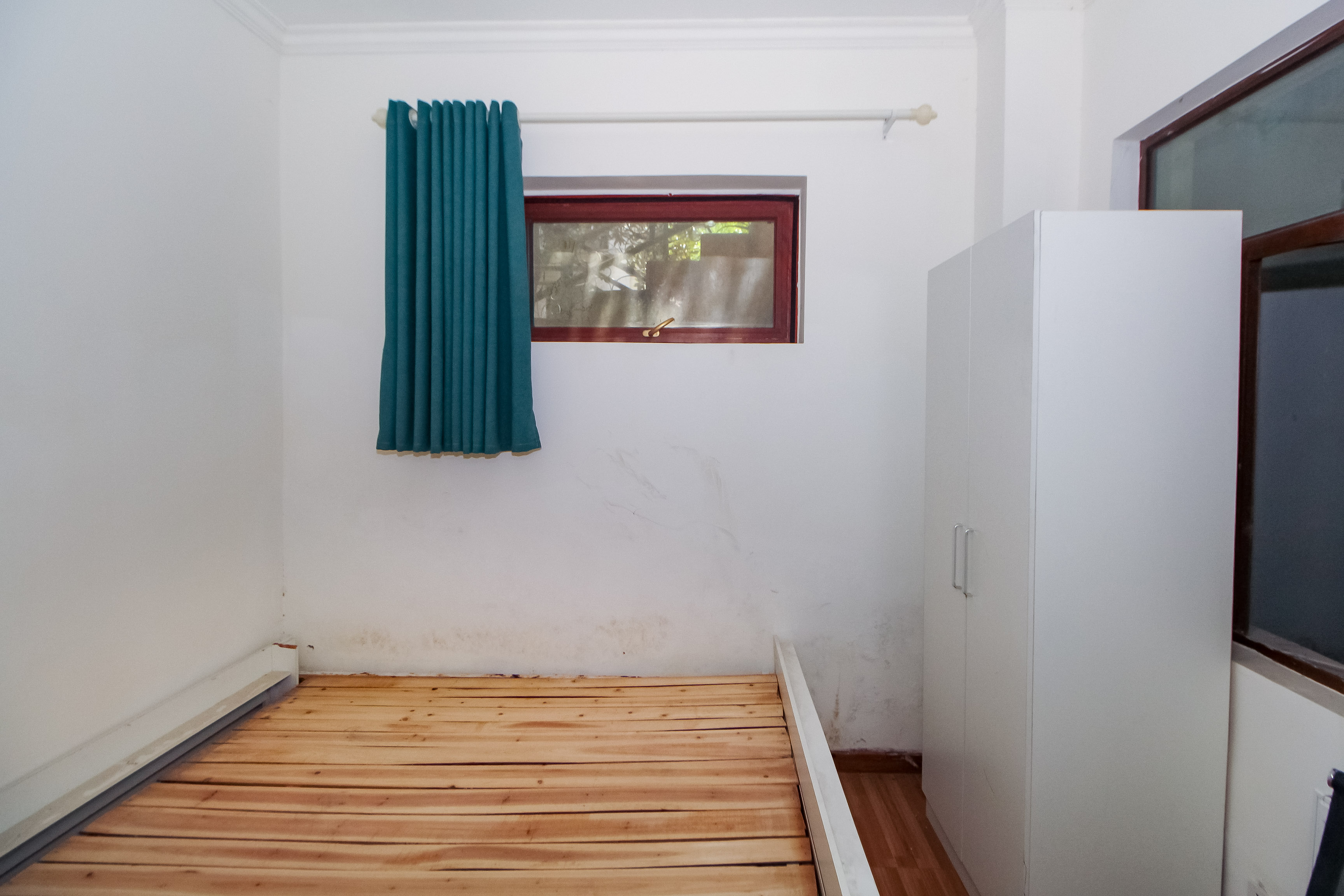 麓山恋迪亚溪谷  6室3厅4卫    455.0万卧室