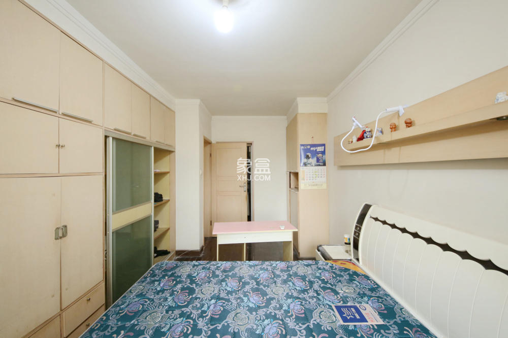 學(xué)宮街商住樓  3室2廳2衛(wèi)   100.00萬