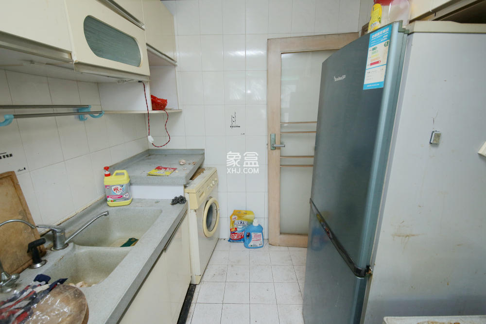 學(xué)宮街商住樓  3室2廳2衛(wèi)   100.00萬