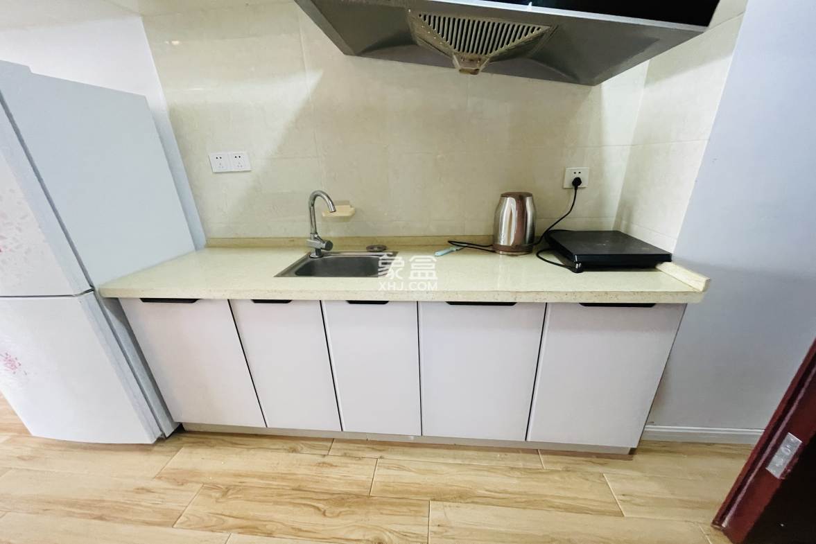 中泰财富湘江 1室1厅1卫 22.0万 中泰财富湘江 1室1厅1卫 22.0万室内图