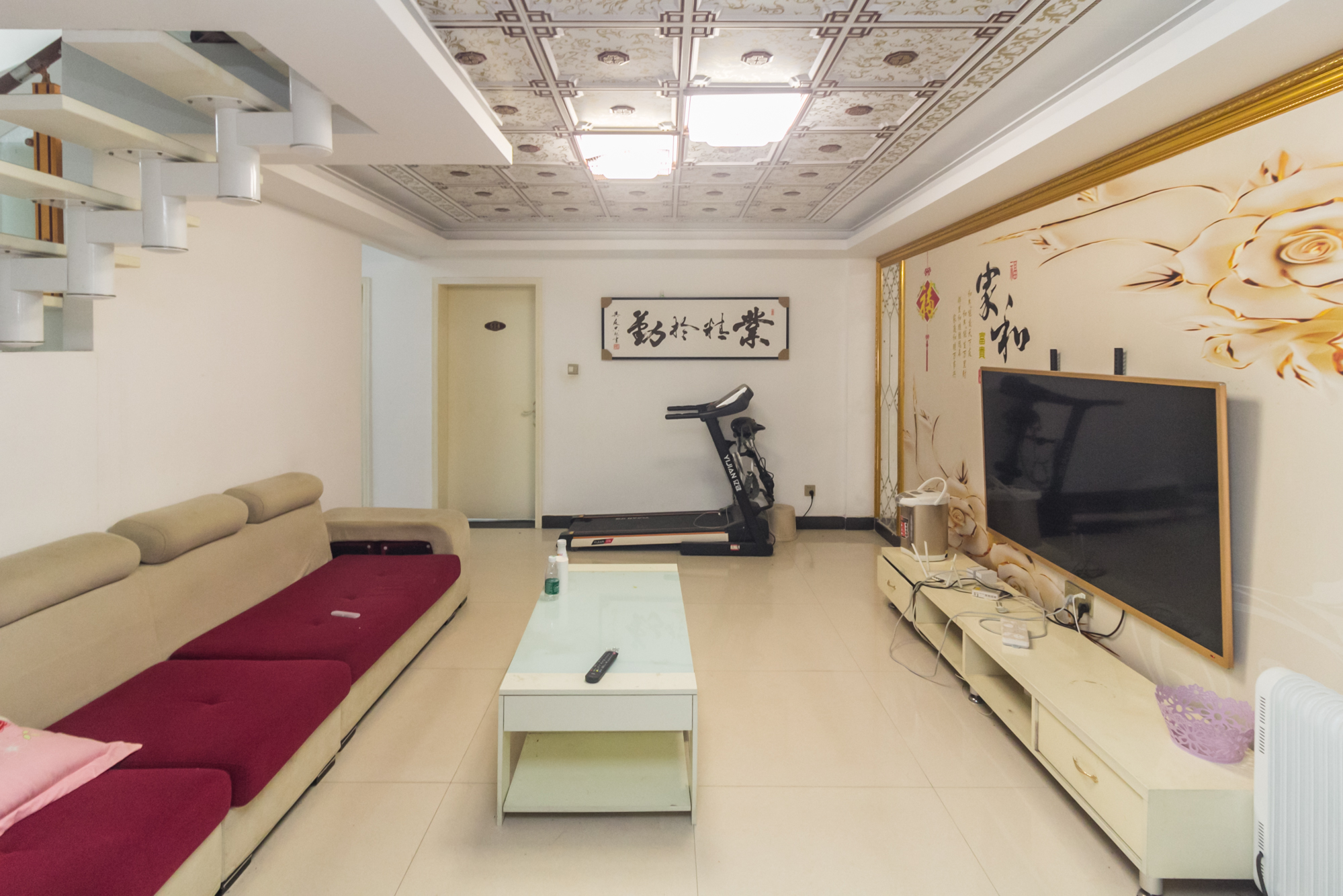 星沙国际物流园/泉星社区 4室2厅2卫 64.8万 星沙国际物流园/泉星社区 4室2厅2卫 64.8万客厅