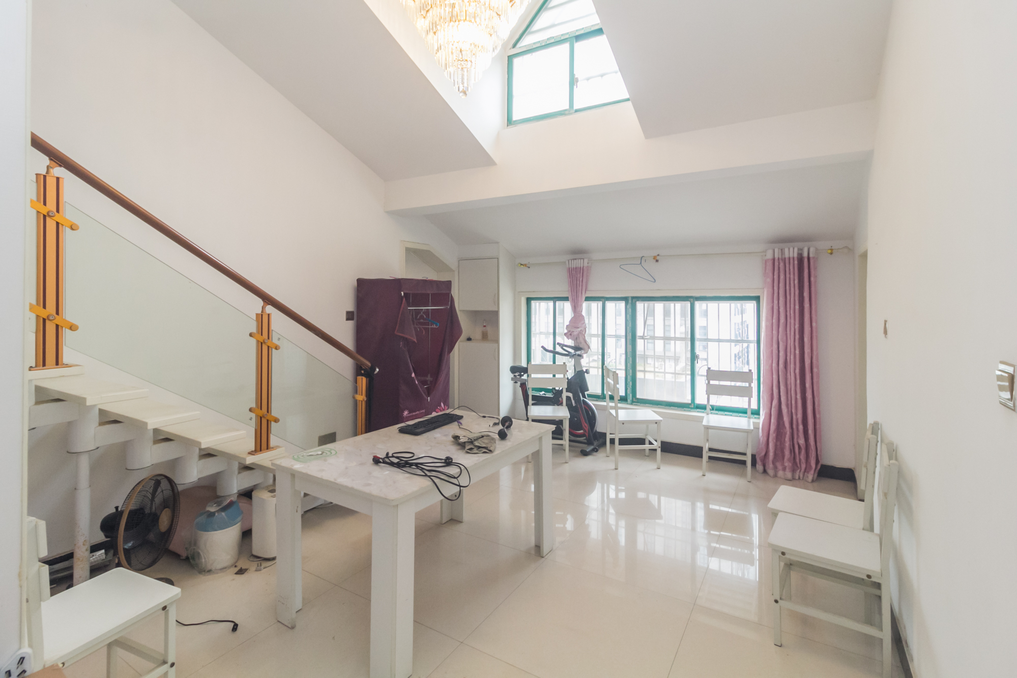 星沙国际物流园/泉星社区 4室2厅2卫 64.8万 星沙国际物流园/泉星社区 4室2厅2卫 64.8万客厅