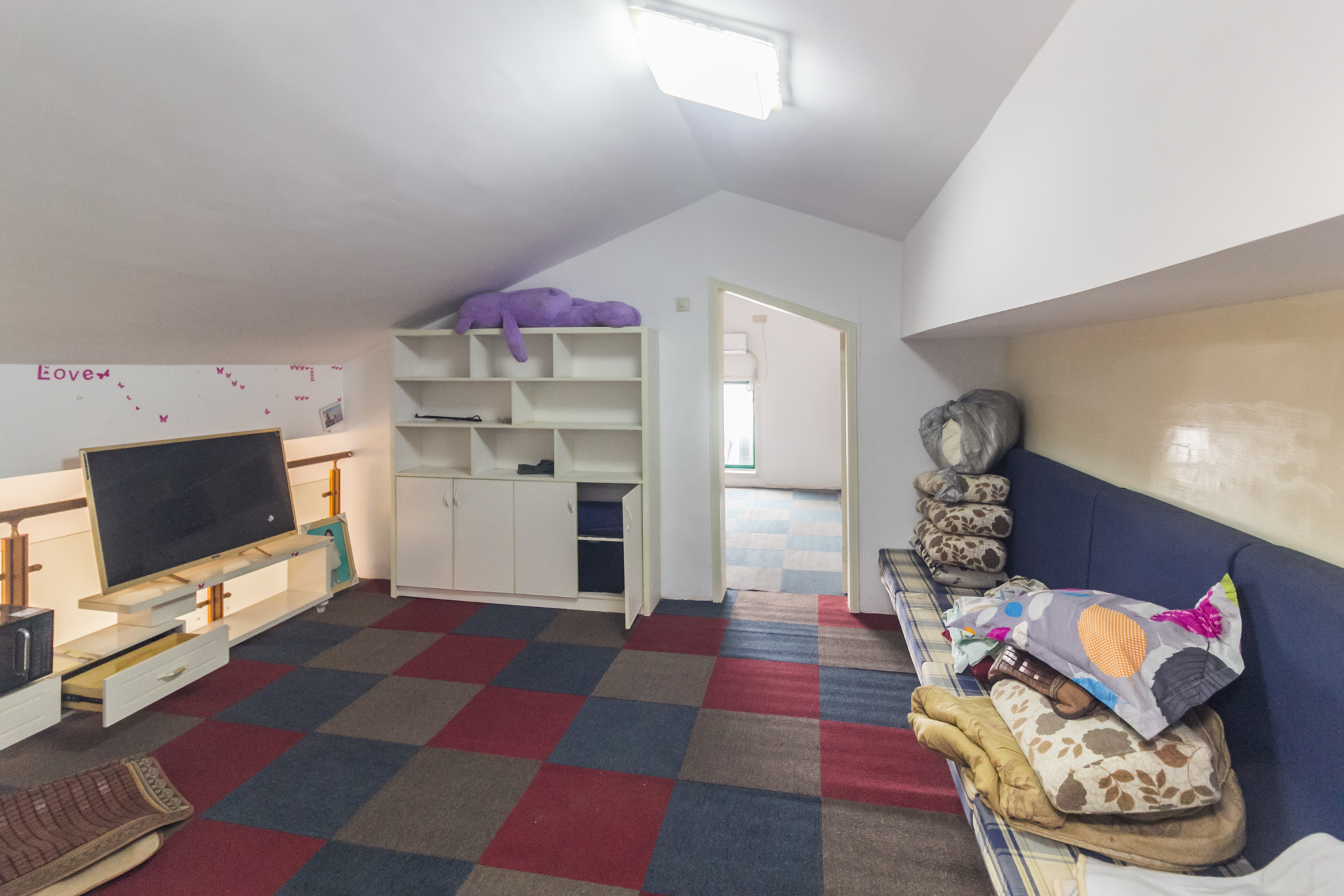 星沙国际物流园/泉星社区 4室2厅2卫 64.8万 星沙国际物流园/泉星社区 4室2厅2卫 64.8万客厅