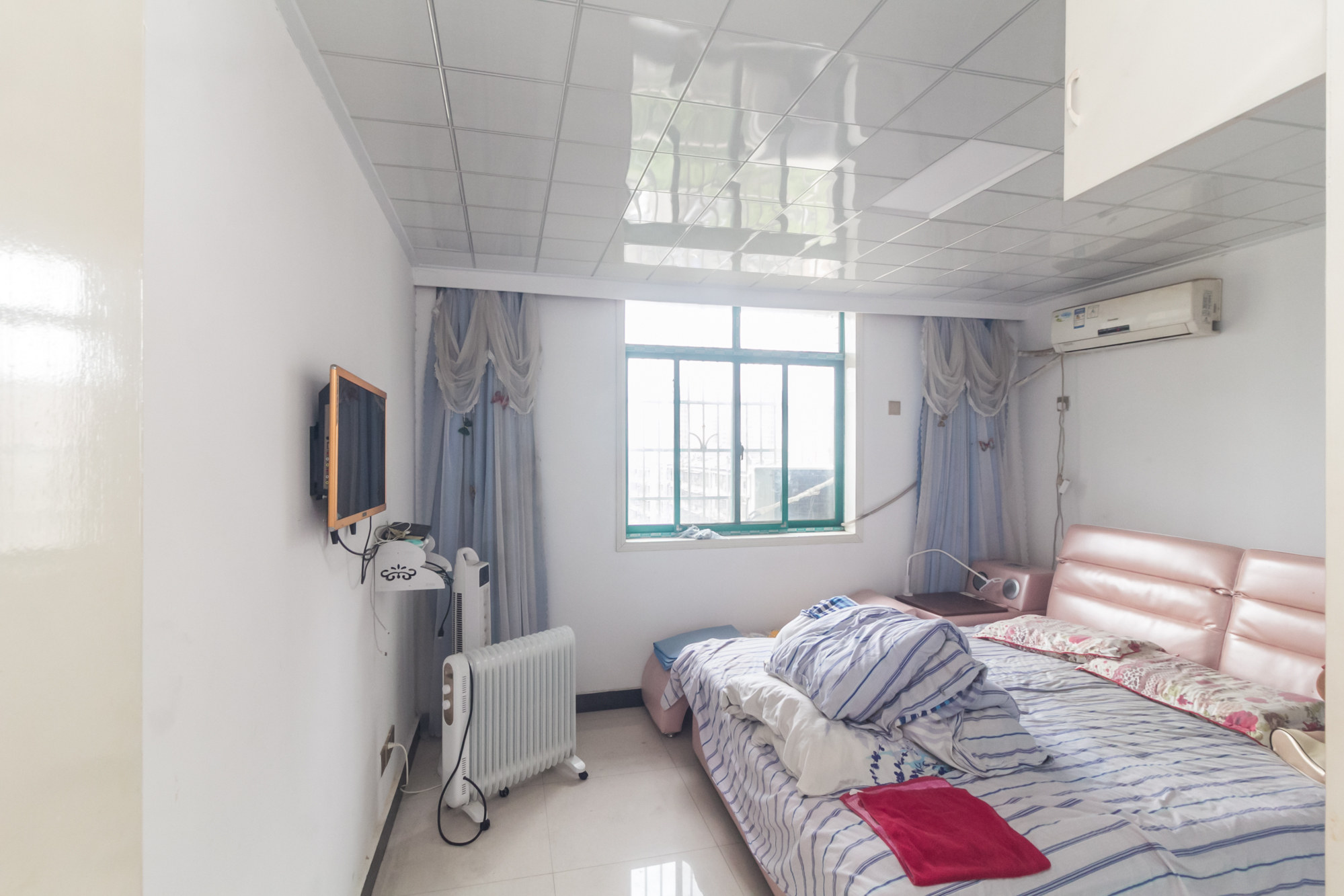 星沙国际物流园/泉星社区 4室2厅2卫 64.8万 星沙国际物流园/泉星社区 4室2厅2卫 64.8万卧室