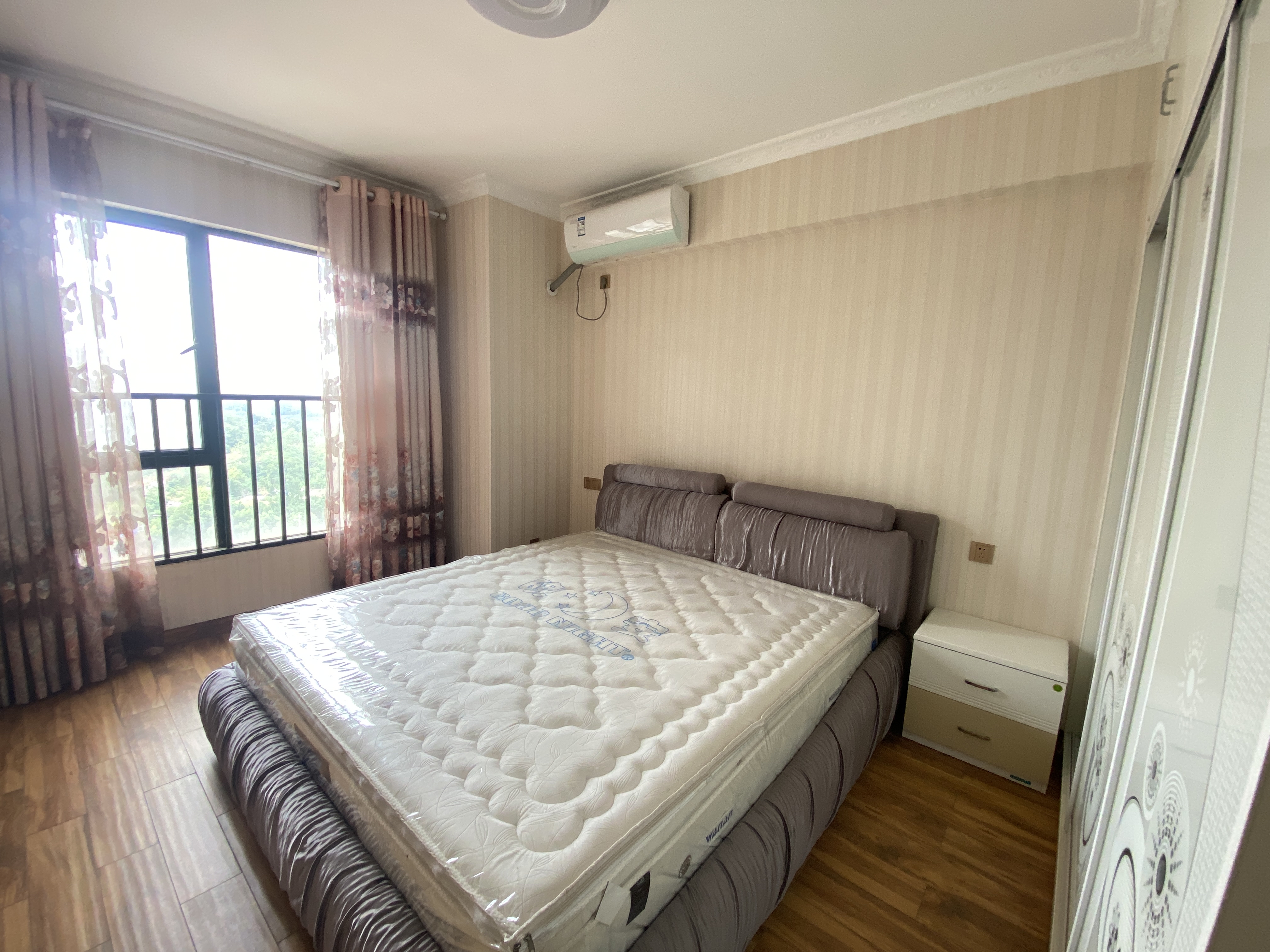 三一歌雅郡 3室2厅2卫 83.0万 三一歌雅郡 3室2厅2卫 83.0万室内图