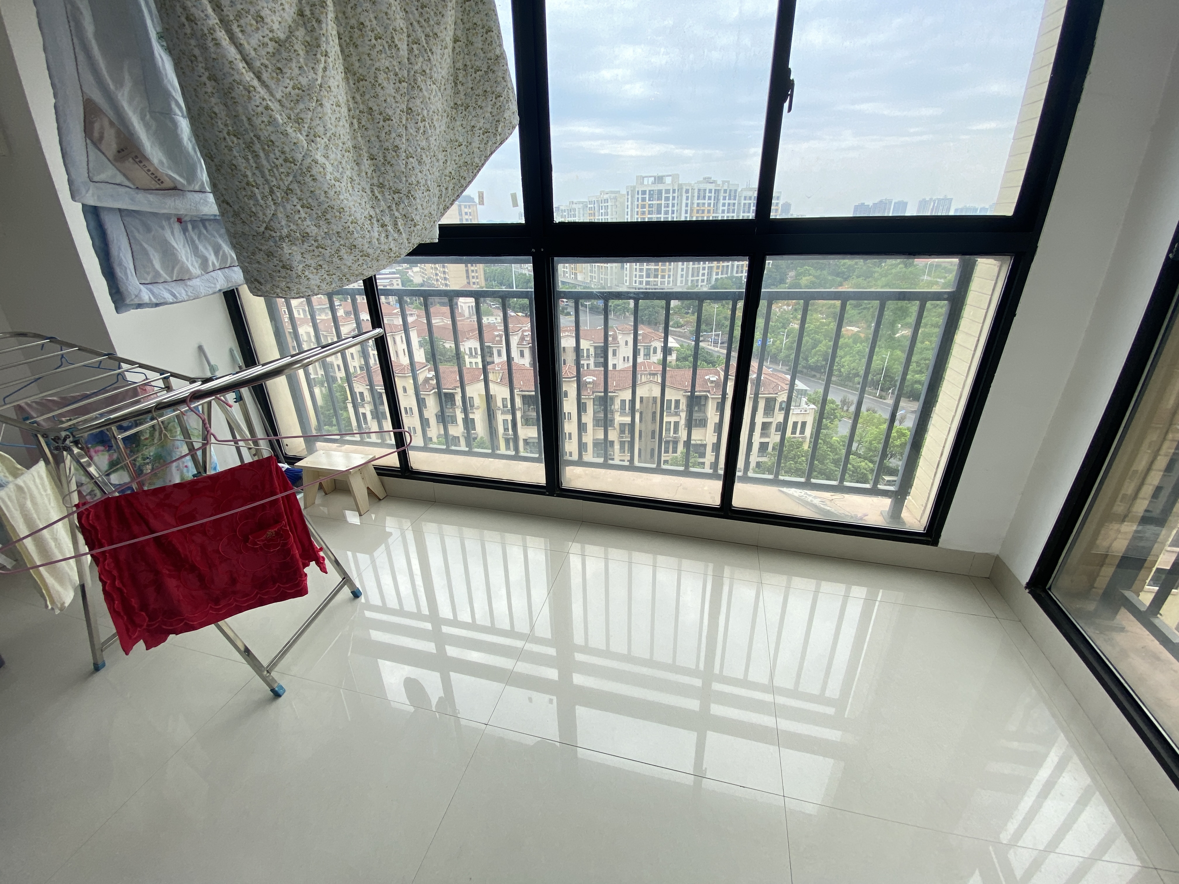 三一歌雅郡 3室2厅2卫 83.0万 三一歌雅郡 3室2厅2卫 83.0万室内图