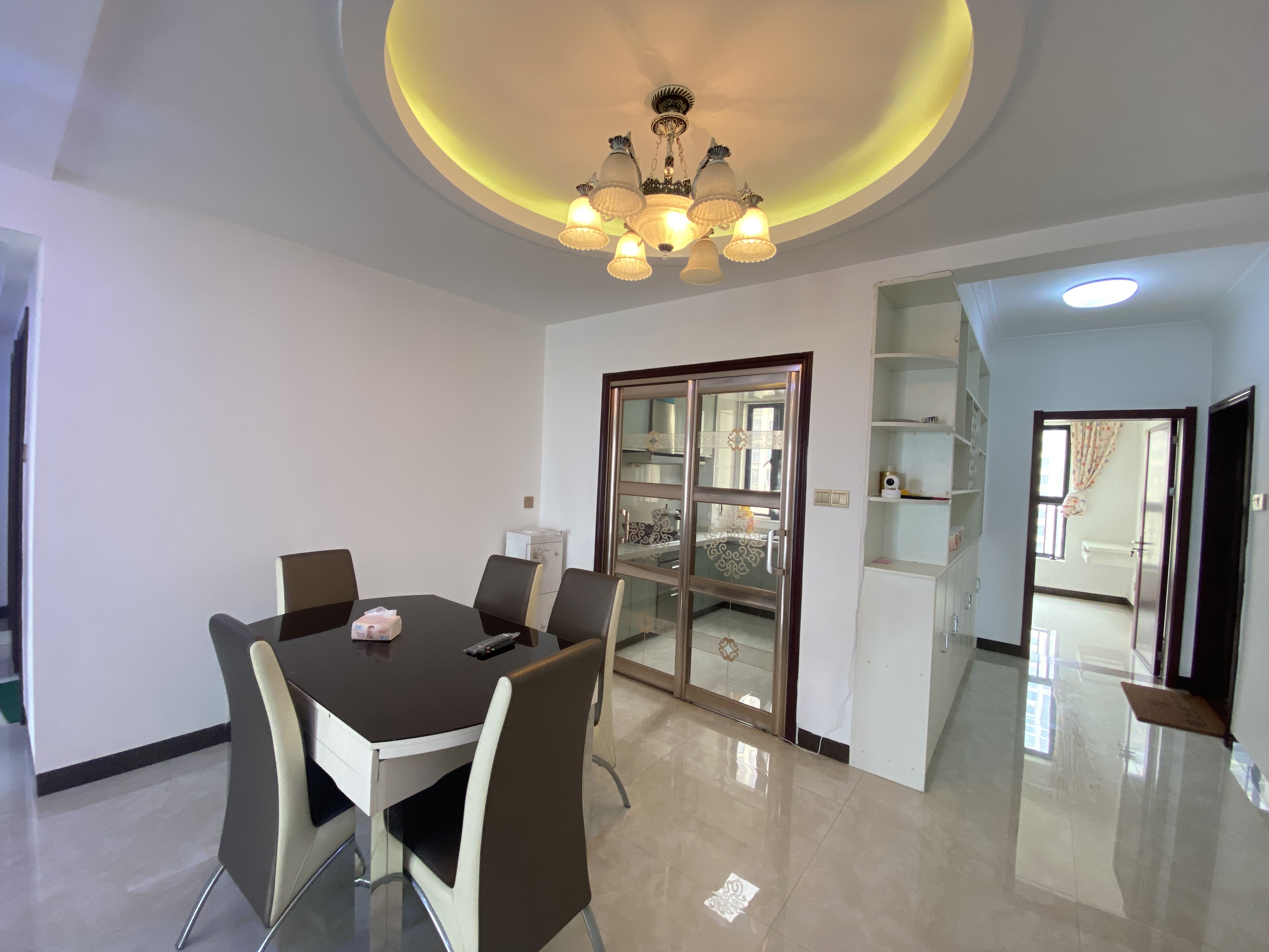 三一歌雅郡 3室2厅2卫 83.0万 三一歌雅郡 3室2厅2卫 83.0万室内图