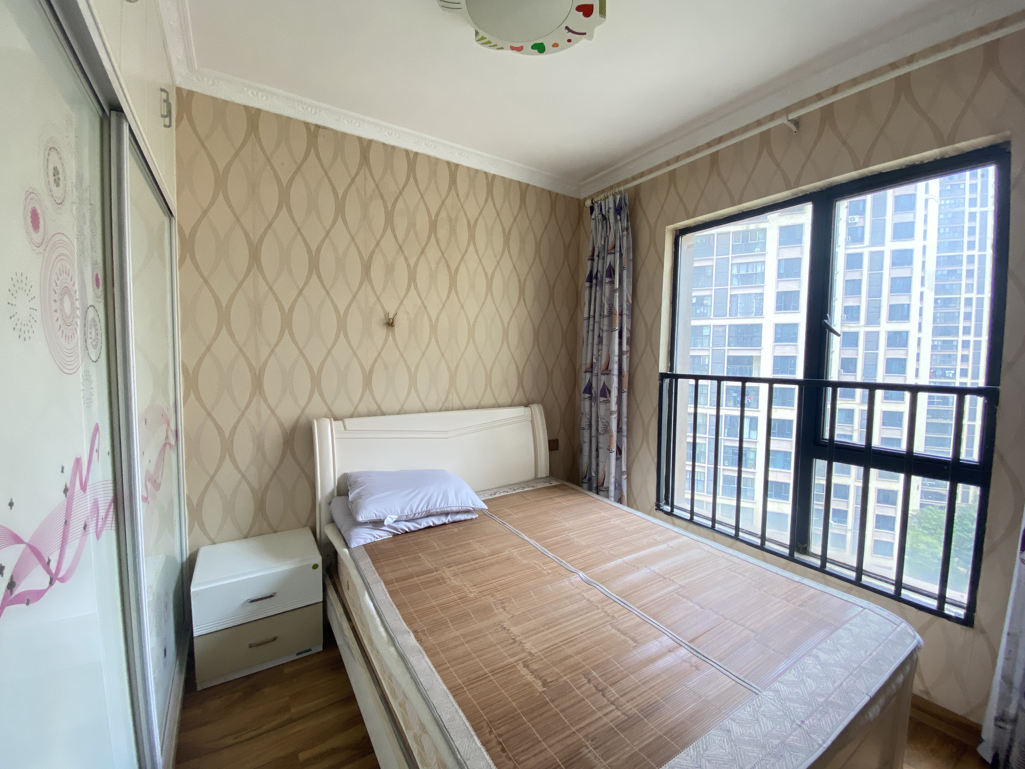 三一歌雅郡 3室2厅2卫 83.0万 三一歌雅郡 3室2厅2卫 83.0万室内图