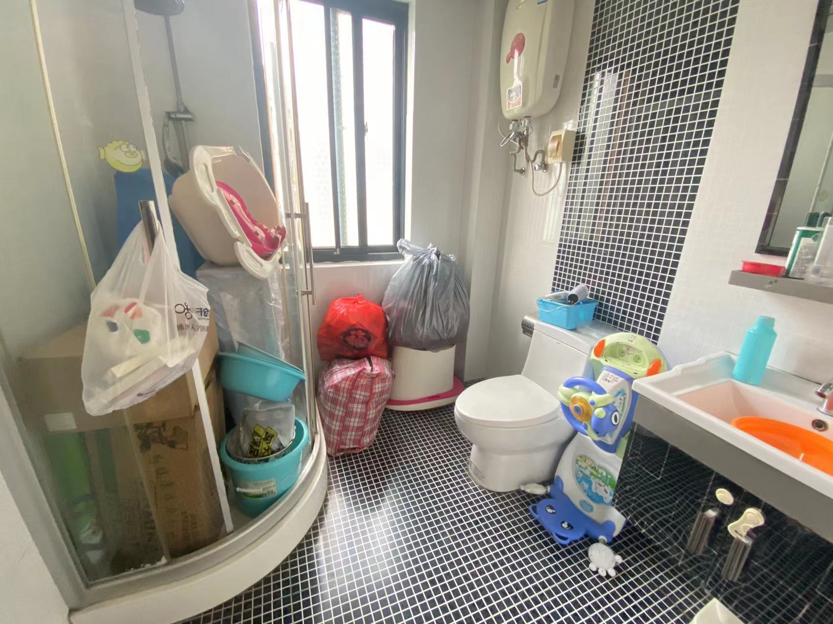 嘉盛华府 3室2厅2卫 60.0万 嘉盛华府 3室2厅2卫 60.0万室内图