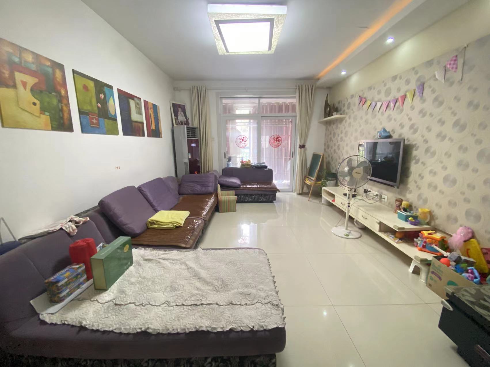 嘉盛华府 3室2厅2卫 60.0万 嘉盛华府 3室2厅2卫 60.0万室内图