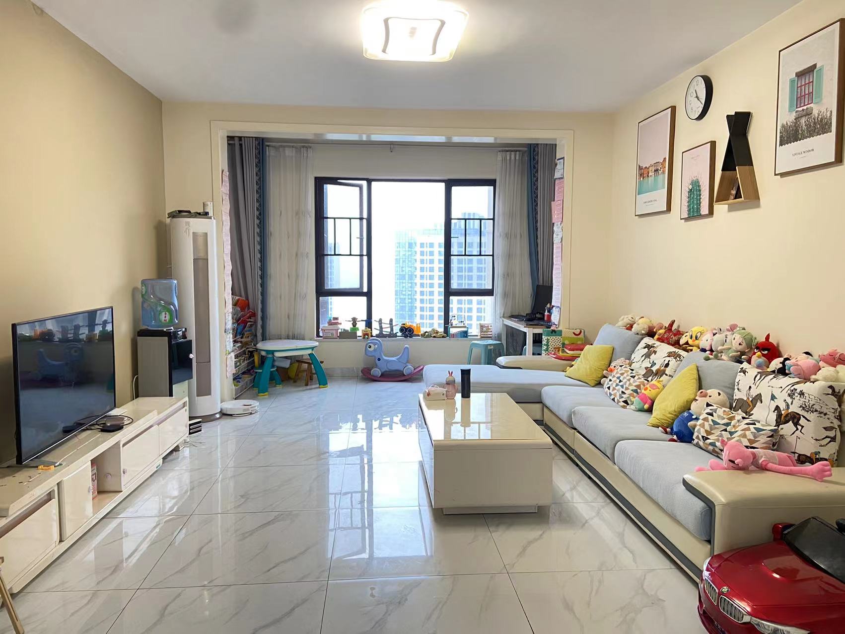 中泰财富湘江 4室2厅2卫 95.8万 中泰财富湘江 4室2厅2卫 95.8万室内图