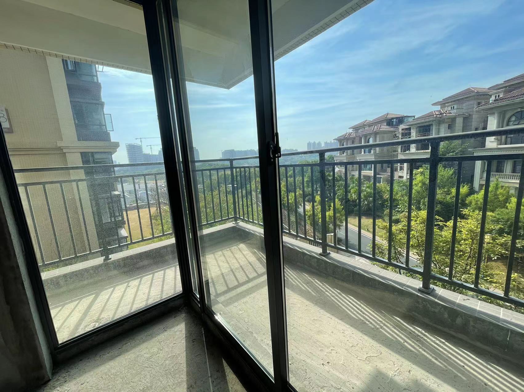 奥园养生城 4室2厅2卫 135.0万 奥园养生城 4室2厅2卫 135.0万室内图