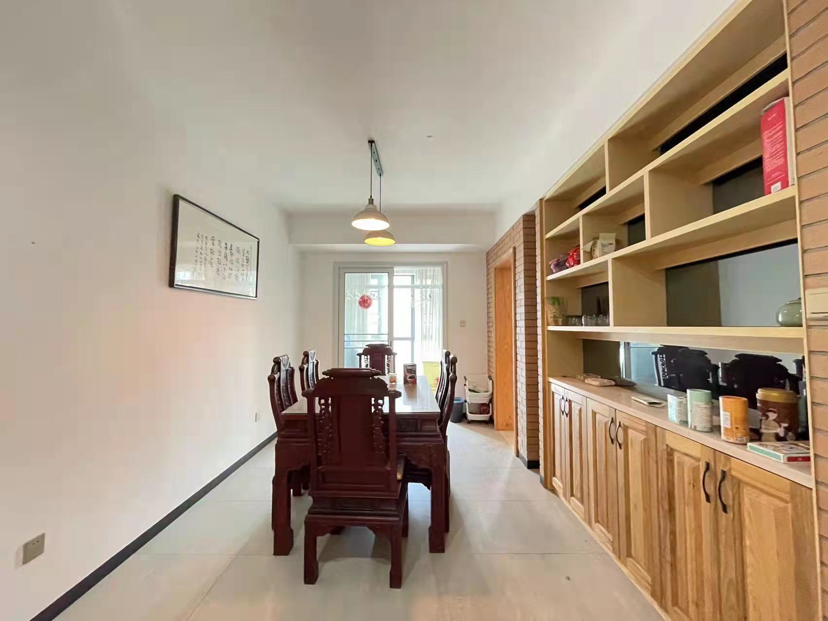 湘银星城 3室2厅2卫 120.0万 湘银星城 3室2厅2卫 120.0万室内图