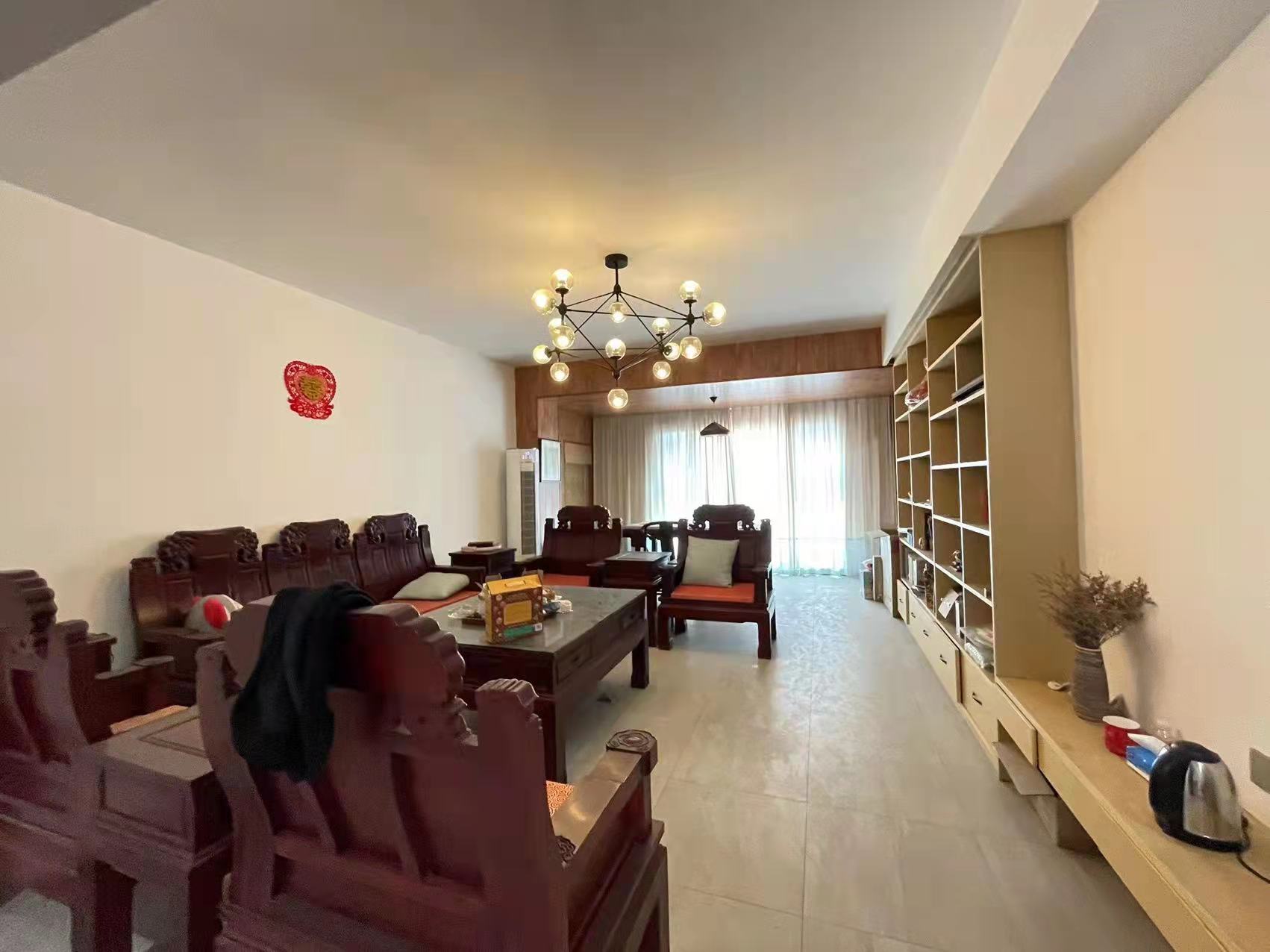 湘银星城 3室2厅2卫 120.0万 湘银星城 3室2厅2卫 120.0万室内图