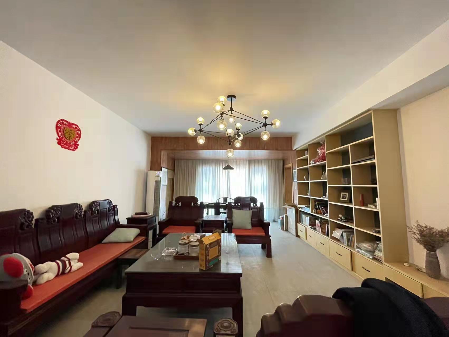 湘银星城 3室2厅2卫 120.0万 湘银星城 3室2厅2卫 120.0万室内图