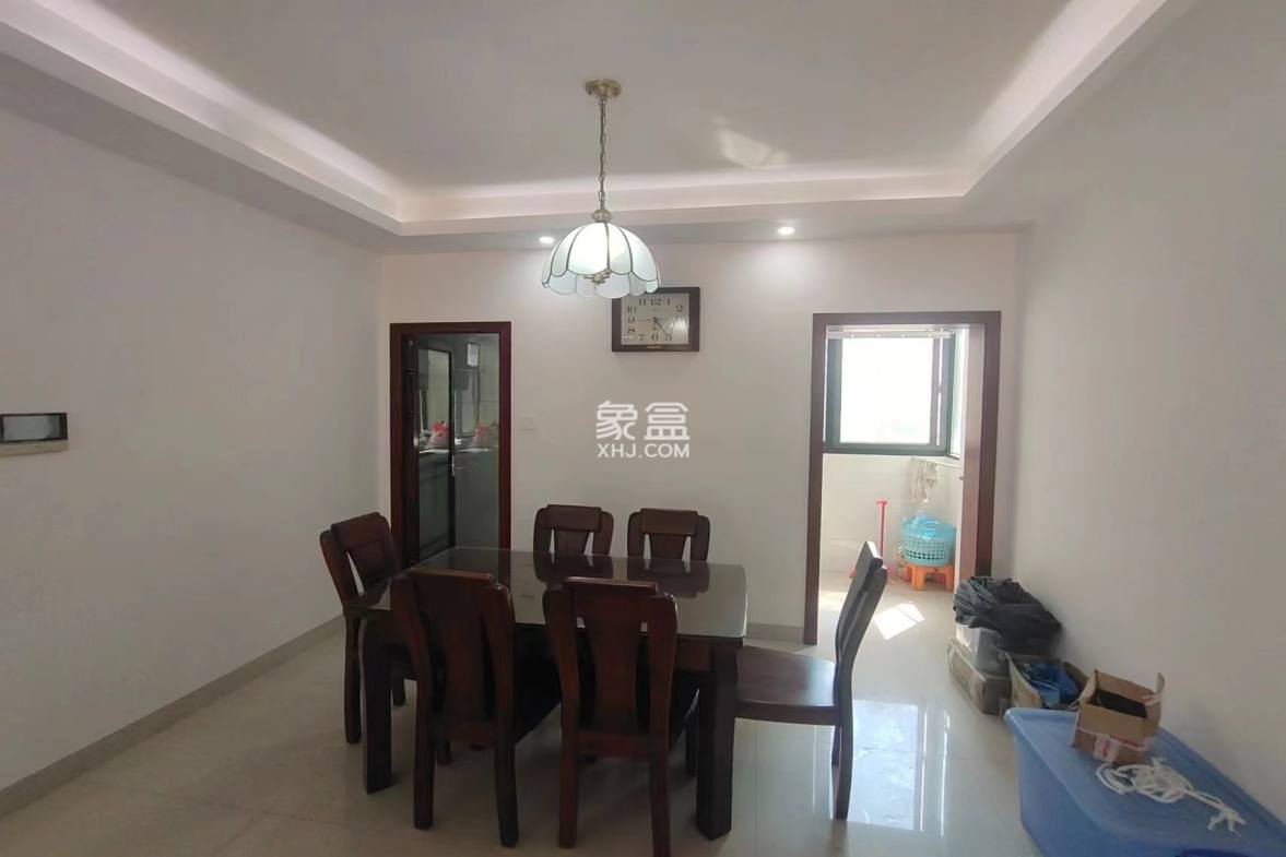 金轮翡翠名园  3室2厅2卫    115.0万 金轮翡翠名园  3室2厅2卫    115.0万室内图