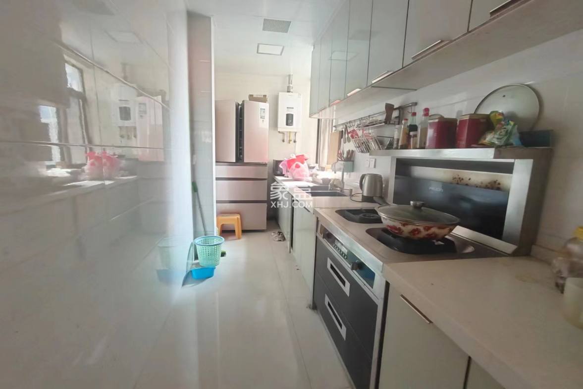 金轮翡翠名园  3室2厅2卫    115.0万 金轮翡翠名园  3室2厅2卫    115.0万室内图