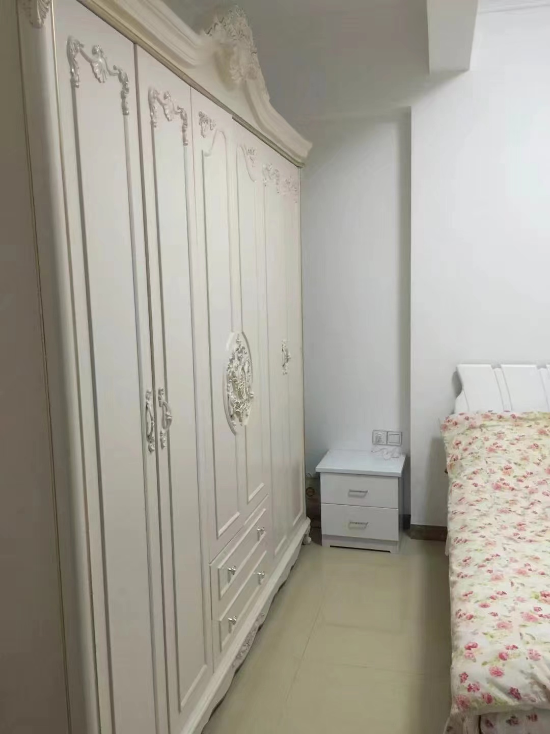 鸿星新天地  1室1厅1卫   1600.00元/月室内图