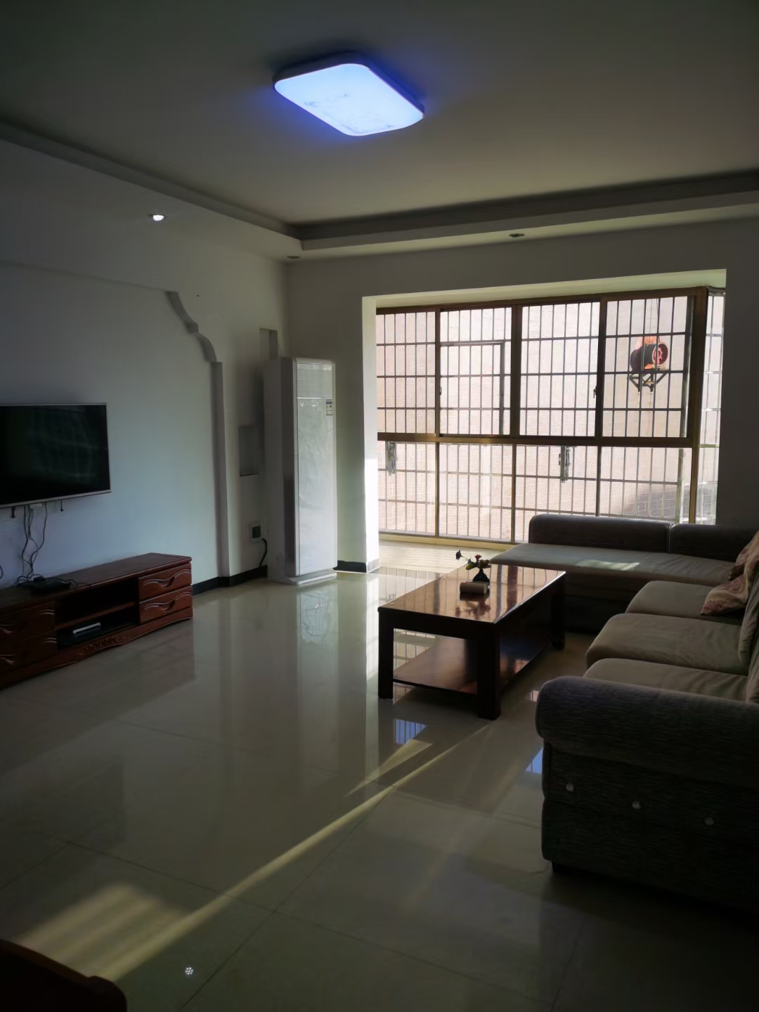 百弘帝景  2室1厅1卫   1000.00元/月室内图1