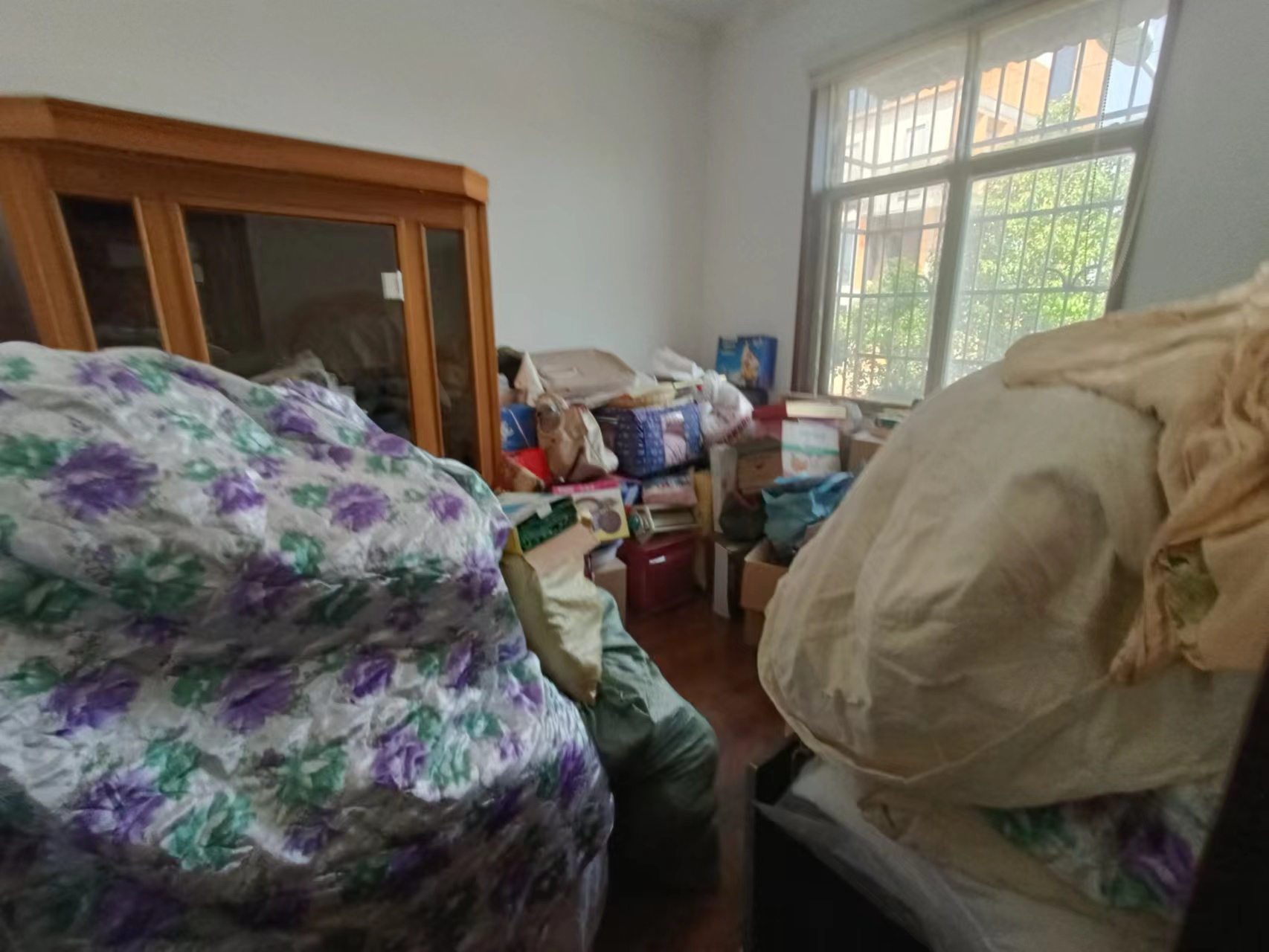 中南市场 3室2厅2卫 1300.00元/月 中南市场 3室2厅2卫 1300.00元/月室内图