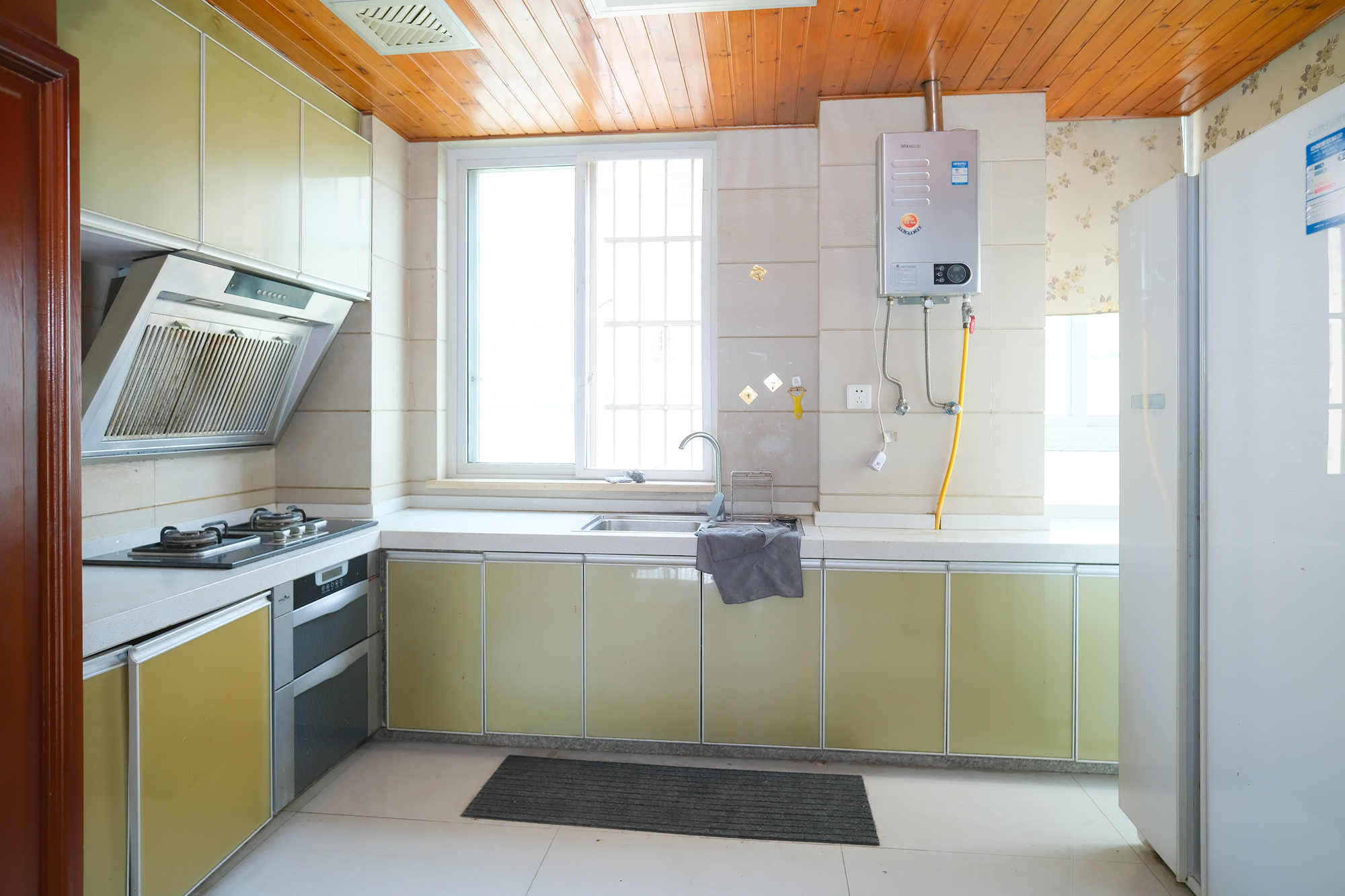 万丽景园 3室2厅1卫 64.5万 万丽景园 3室2厅1卫 64.5万厨房