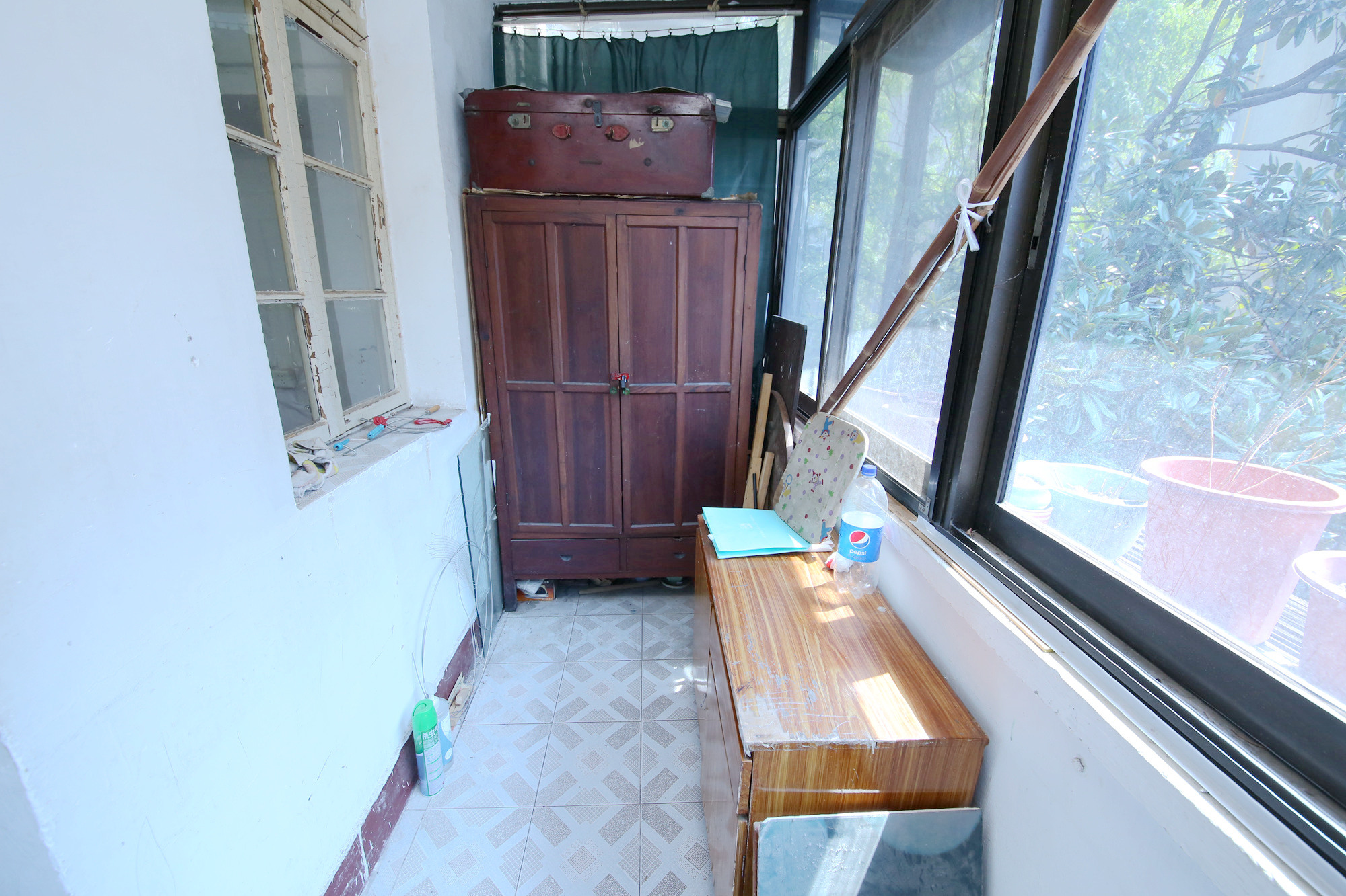 戥子桥药监局宿舍（长沙市食品药品监督管理局）  2室2厅1卫    47.99万阳台