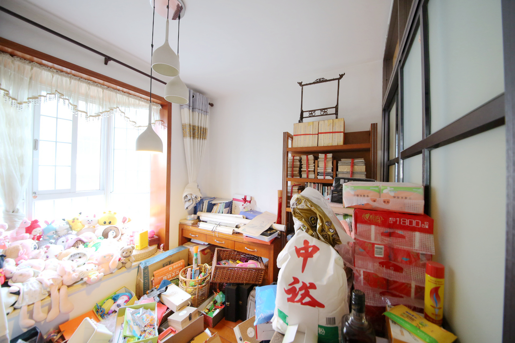 芙蓉区工商局宿舍  4室2厅2卫   207.00万卧室