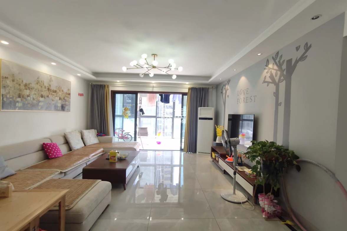 美的城一期 4室2厅2卫 101.0万 美的城一期 4室2厅2卫 101.0万室内图