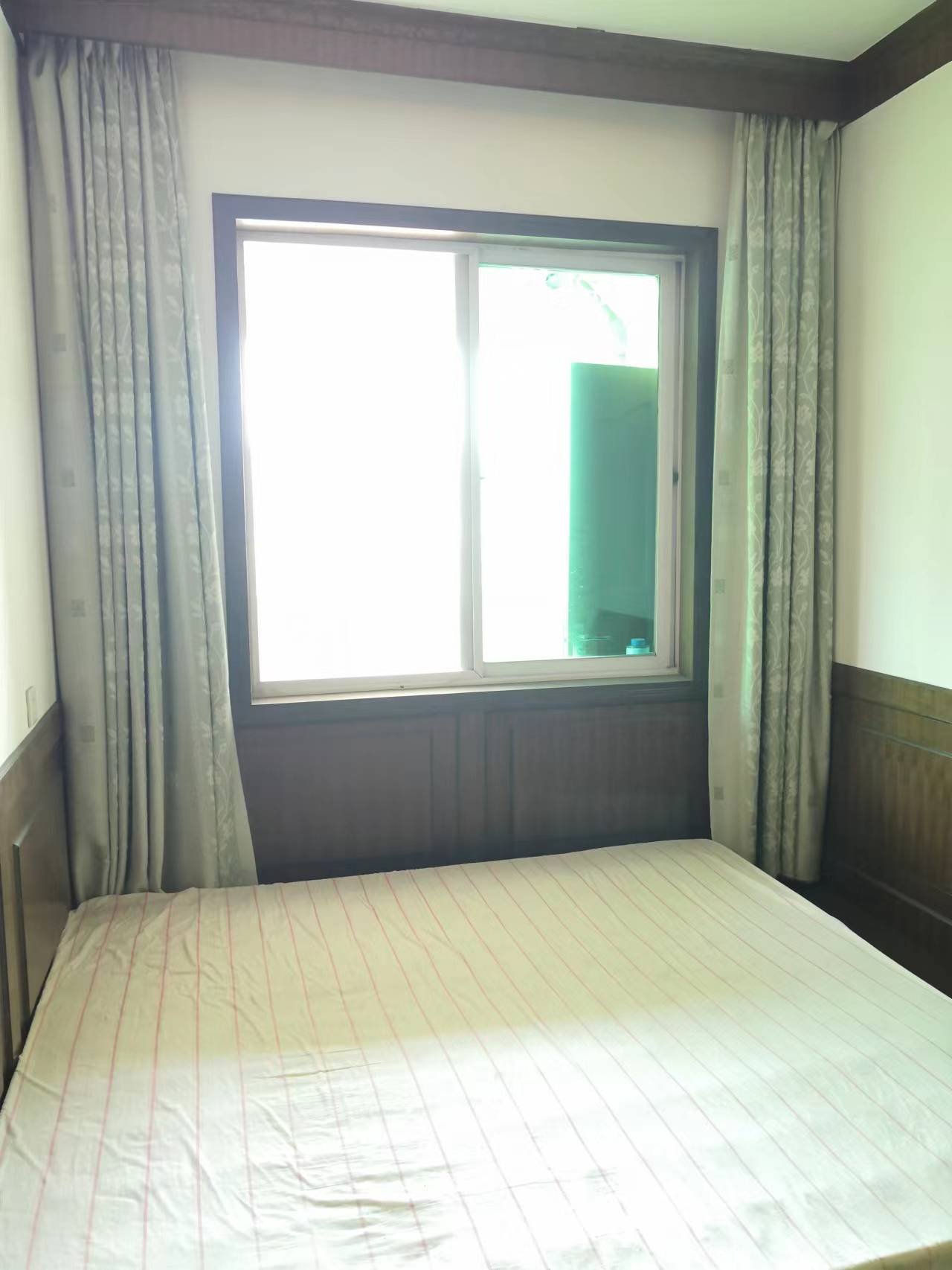 联谊新村  4室2厅2卫   75.00万室内图
