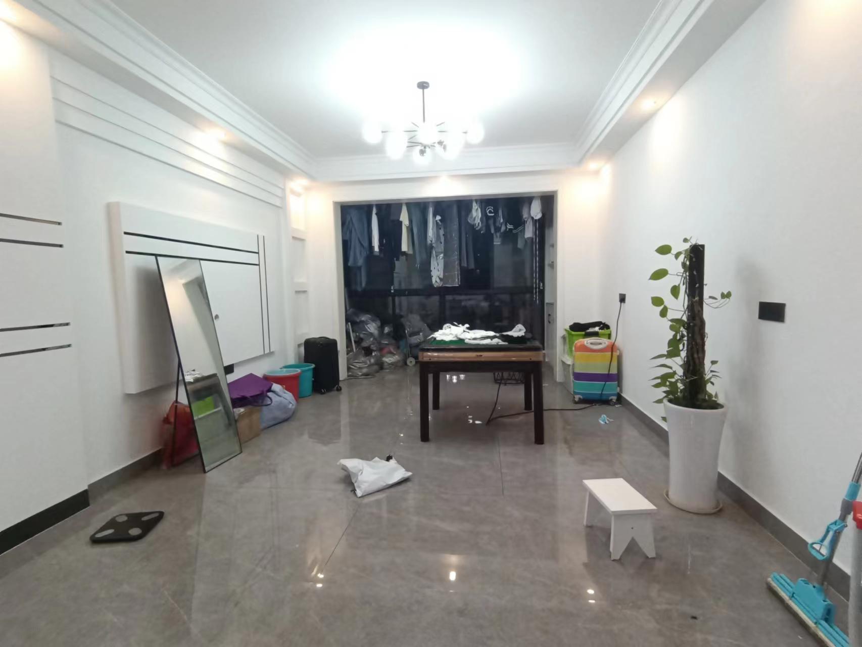 翡翠公园(北大资源) 3室2厅2卫 92.0万 翡翠公园(北大资源) 3室2厅2卫 92.0万室内图