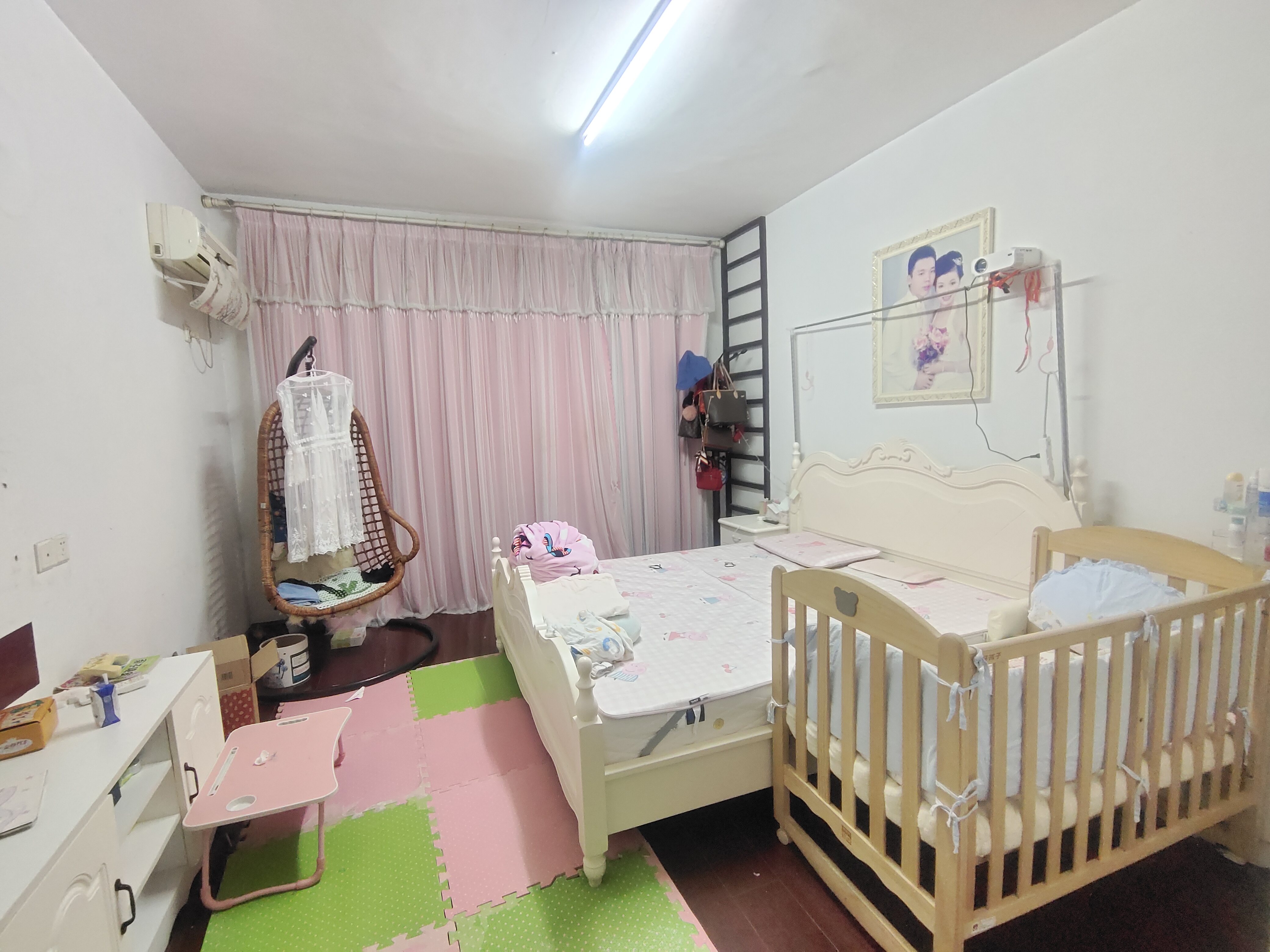 明月湖  4室3厅1卫   75.00万室内图