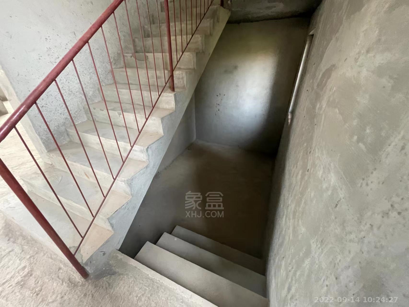 云龙北欧小镇  5室3厅4卫   290.00万室内图