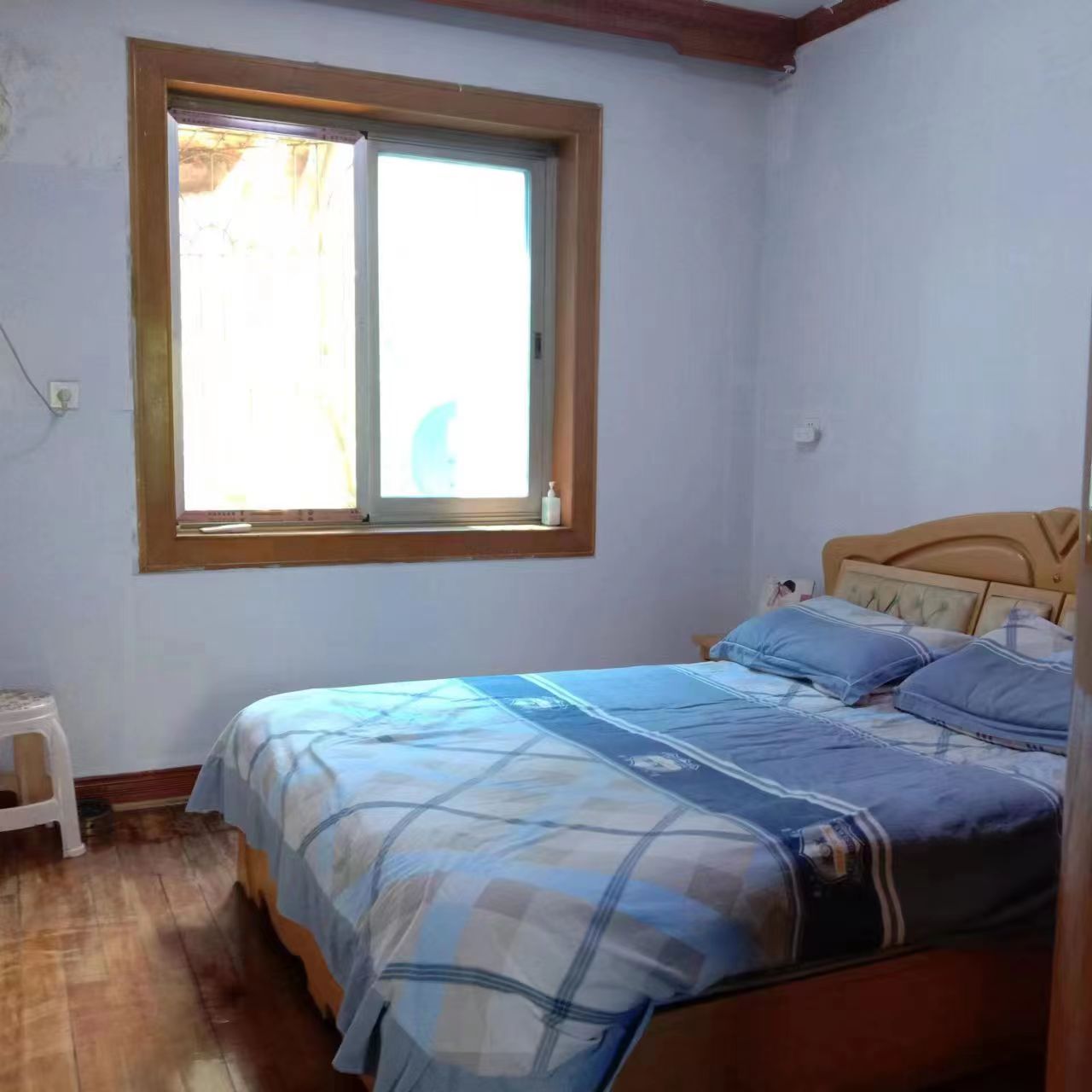 工学院东坡村 3室2厅2卫 36.00万 工学院东坡村 3室2厅2卫 36.00万室内图