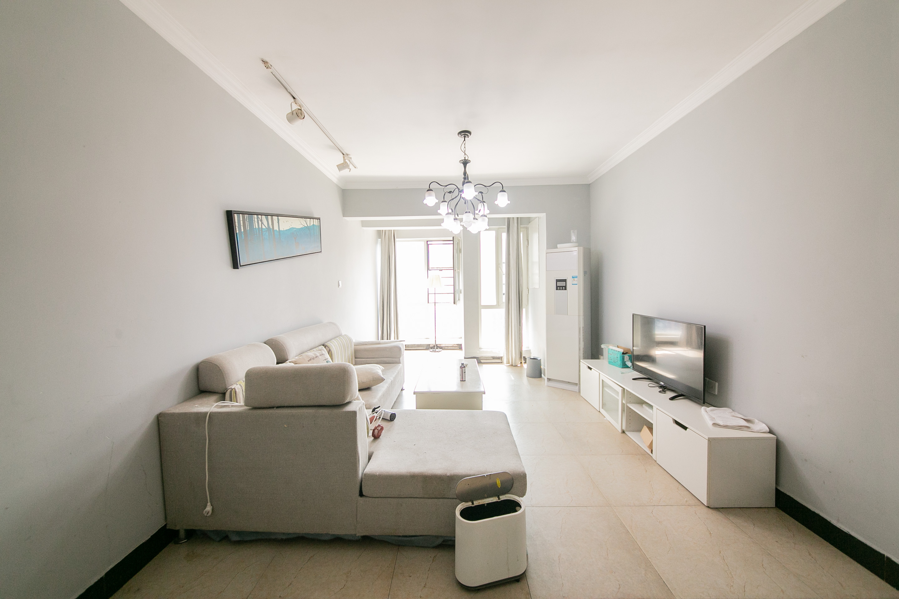 北辰三角洲E3区  3室2厅2卫    210.0万客厅