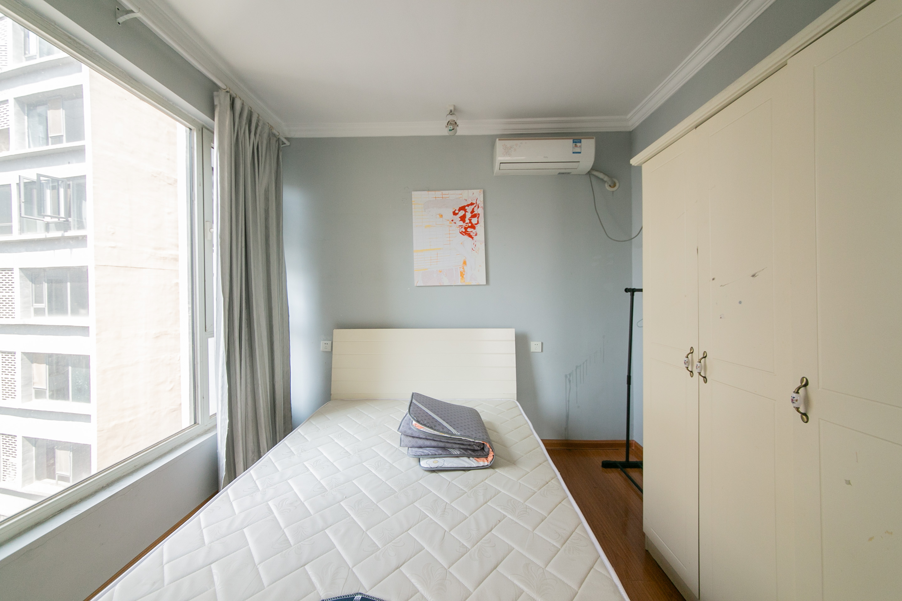 北辰三角洲E3区  3室2厅2卫    210.0万卧室