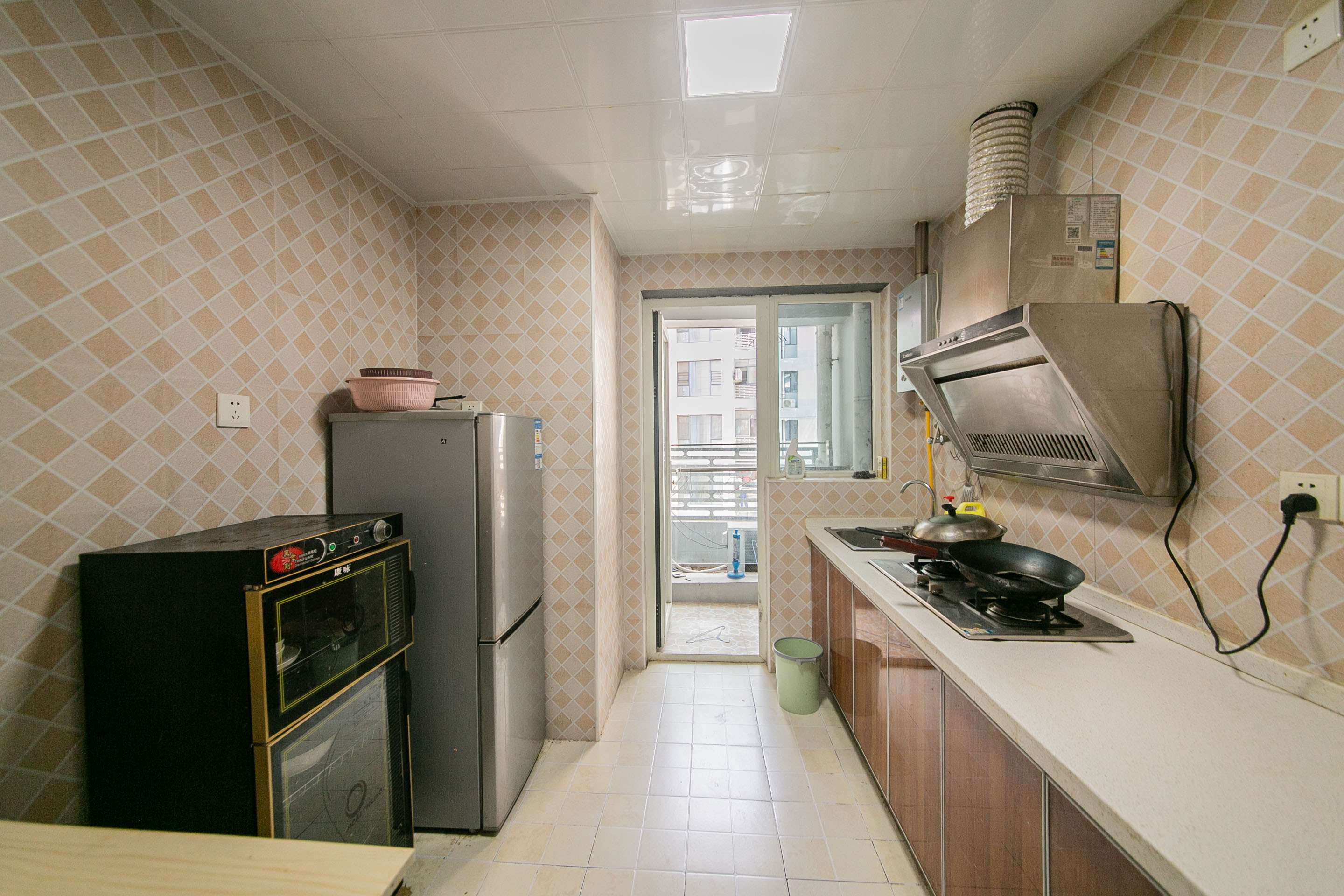 北辰三角洲E3区  3室2厅2卫    210.0万厨房