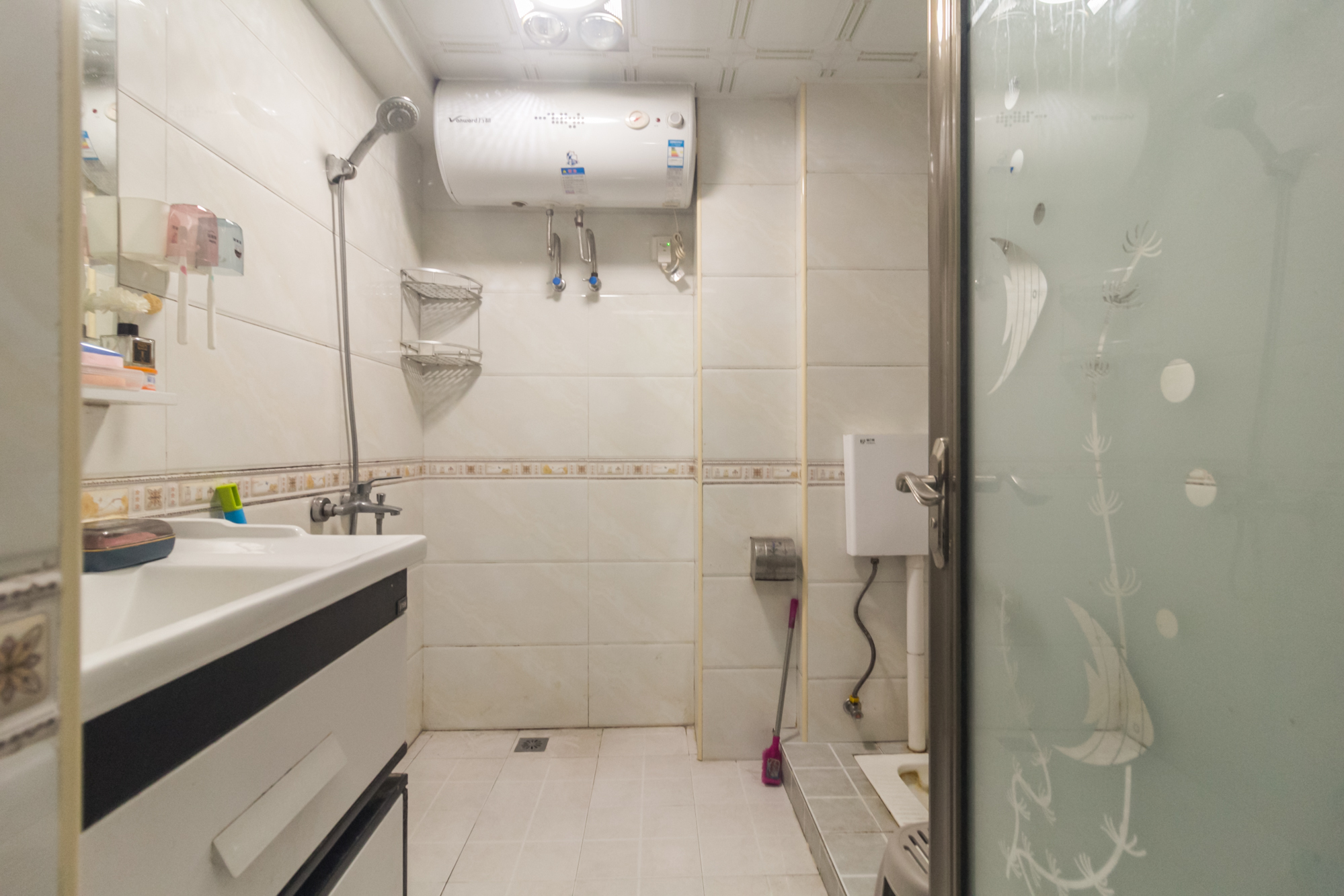 昌和商业中心/昌和国际 1室1厅1卫 23.38万 昌和商业中心/昌和国际 1室1厅1卫 23.38万卫生间