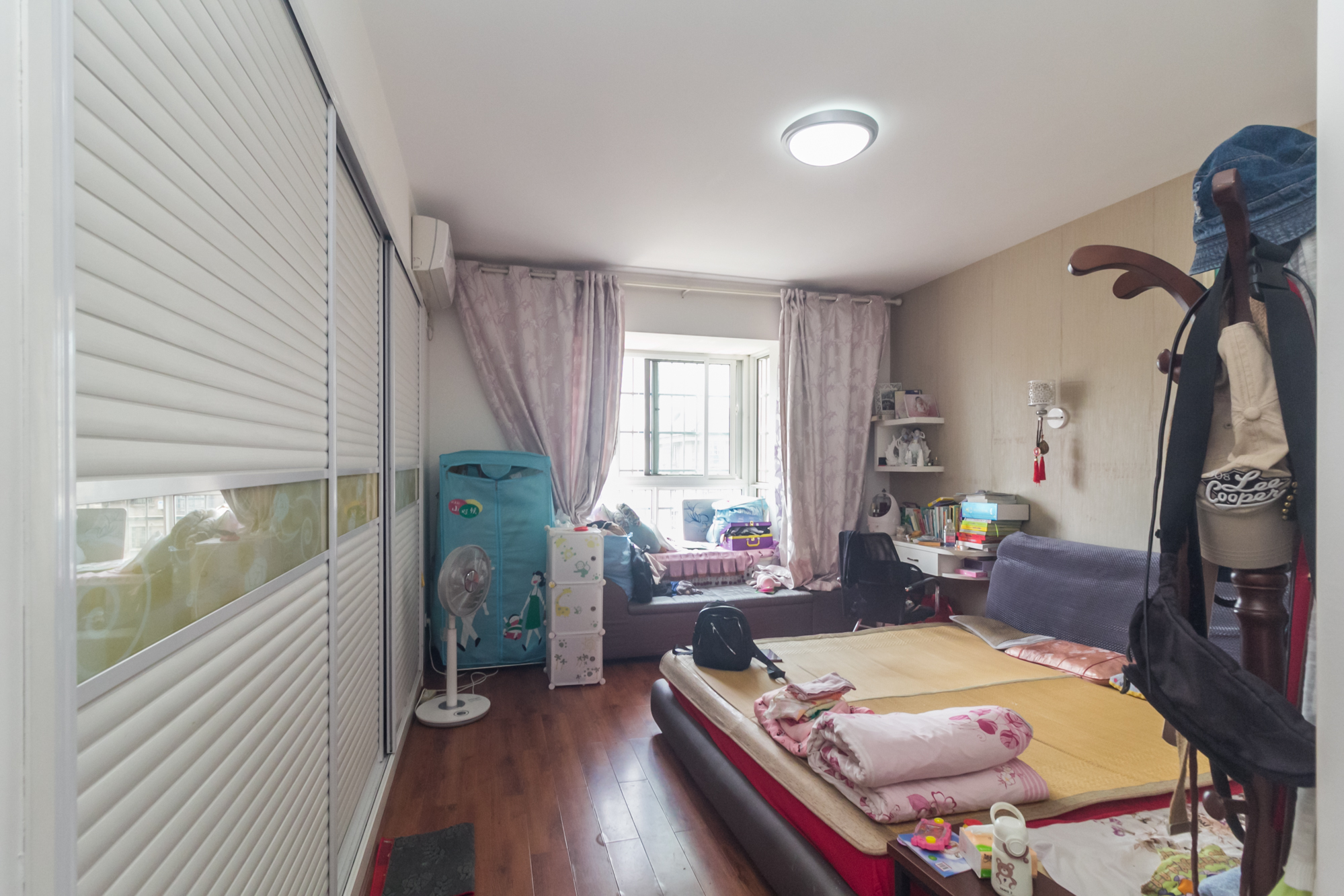 博雅湘水湾 3室2厅2卫 67.8万 博雅湘水湾 3室2厅2卫 67.8万卧室