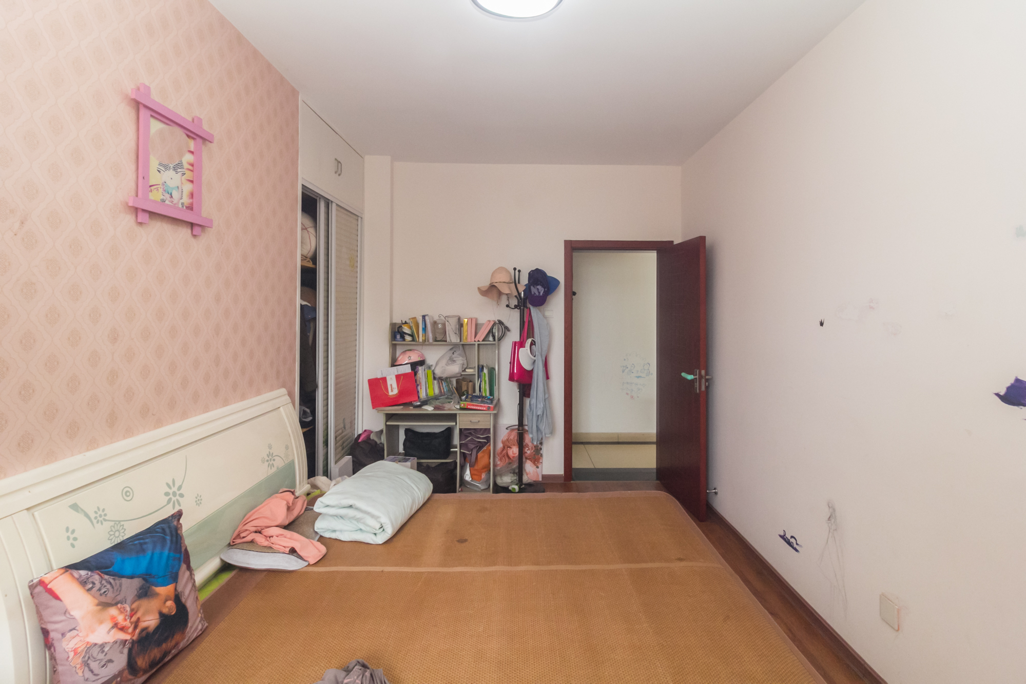 博雅湘水湾 3室2厅2卫 67.8万 博雅湘水湾 3室2厅2卫 67.8万卧室